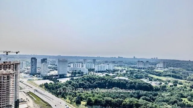 30 Inn on the Park Drive E, #3906