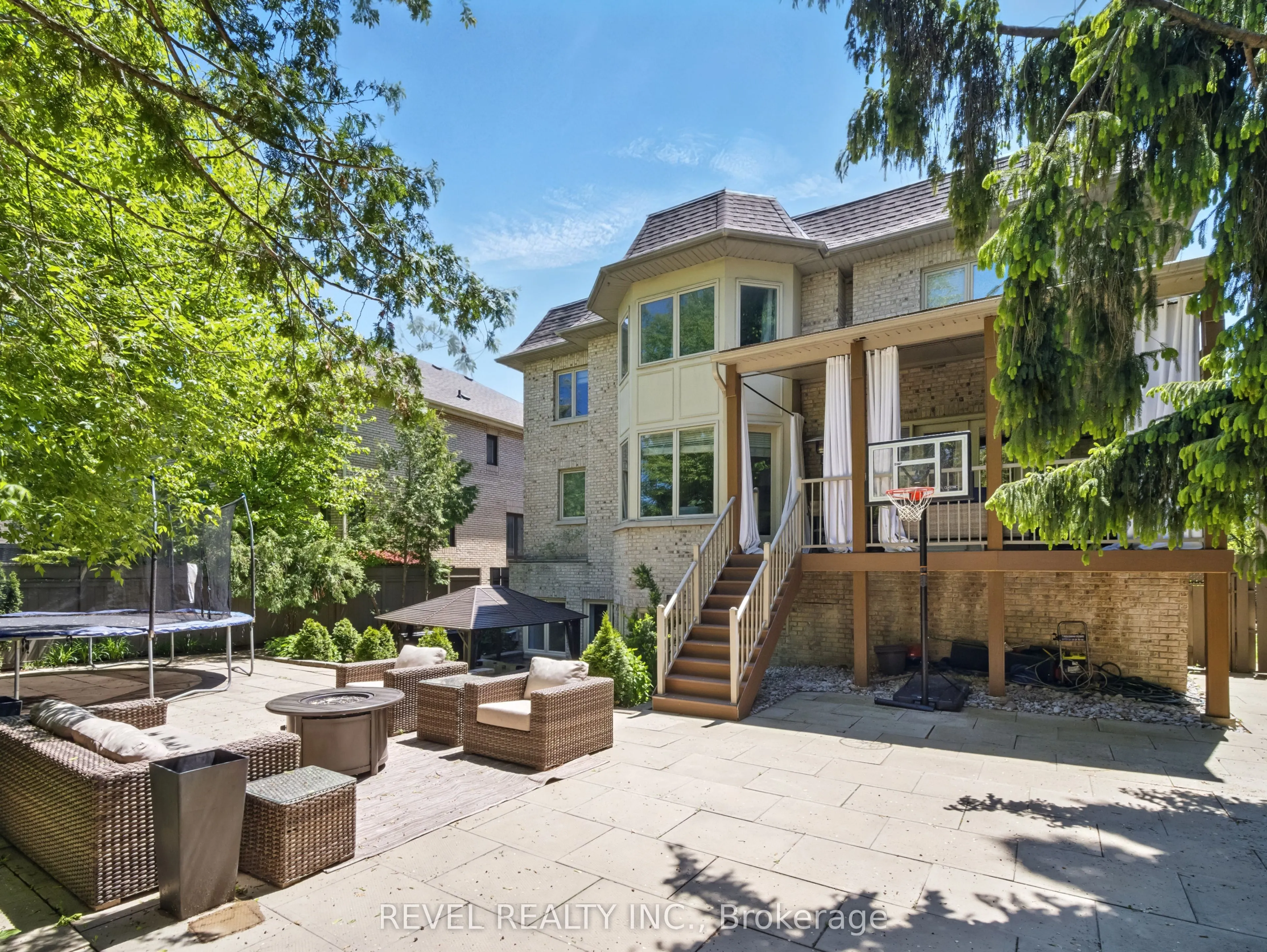 208 Carmichael Avenue