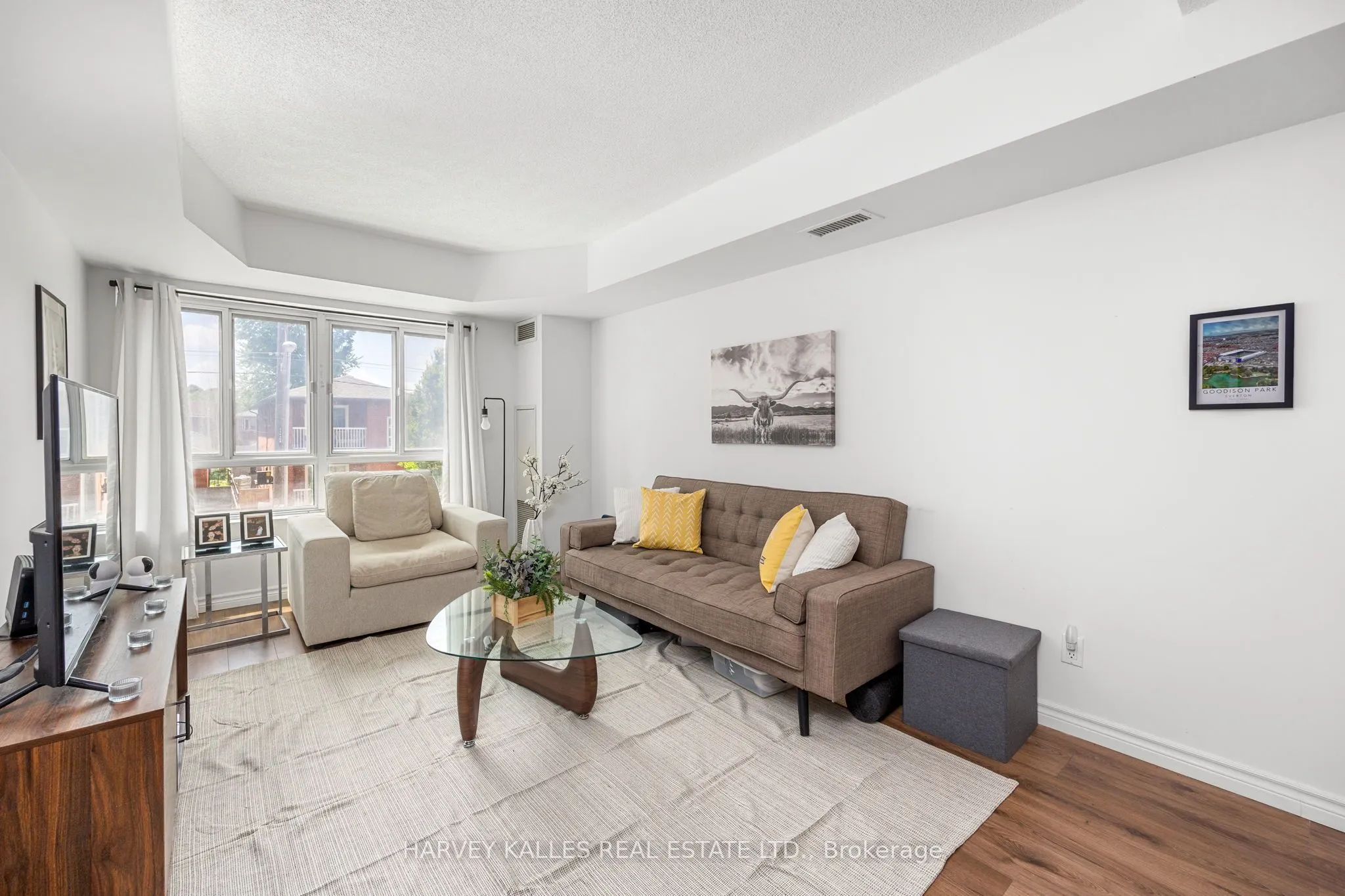 15 Maplewood Avenue, #212