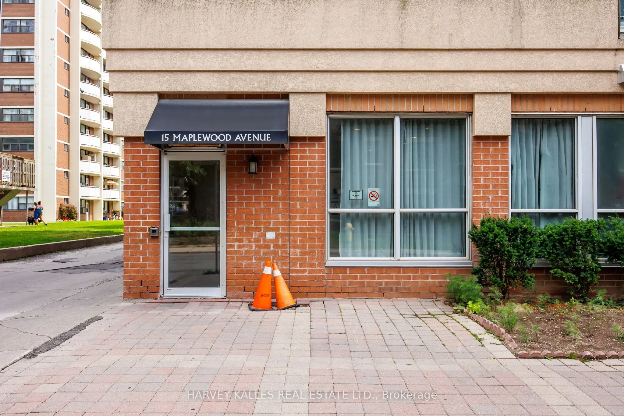 15 Maplewood Avenue, #212