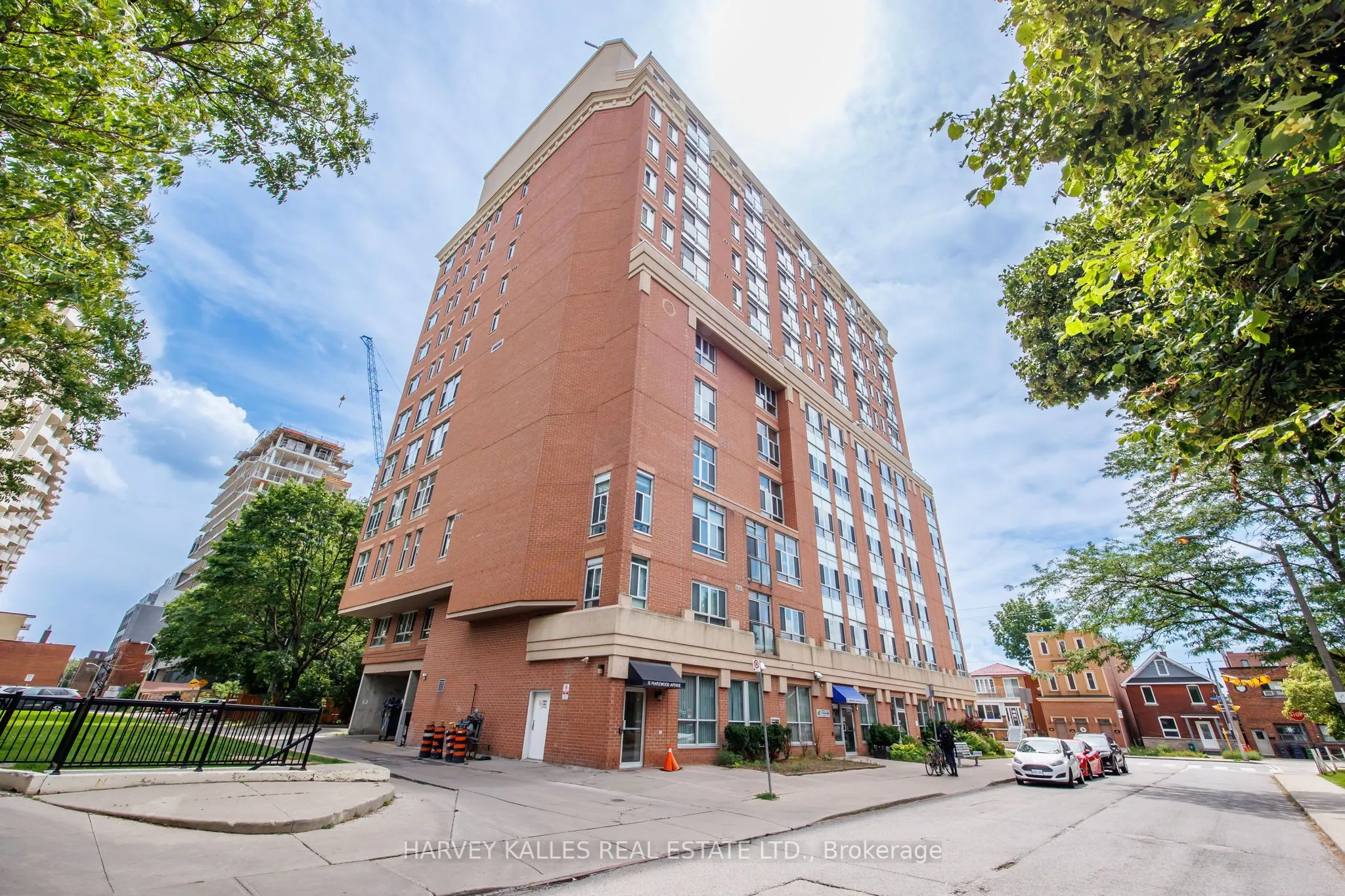 15 Maplewood Avenue, #212