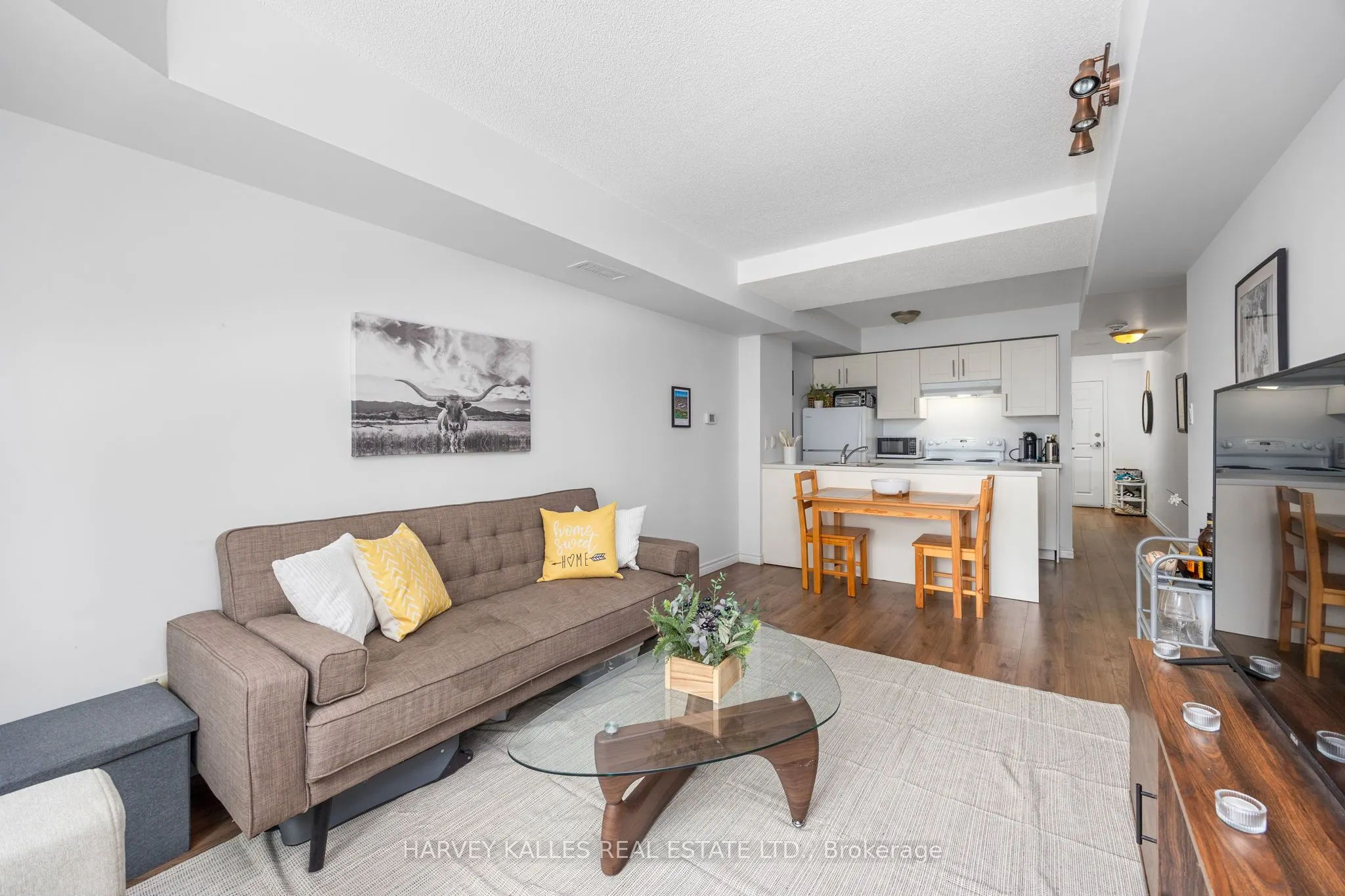 15 Maplewood Avenue, #212