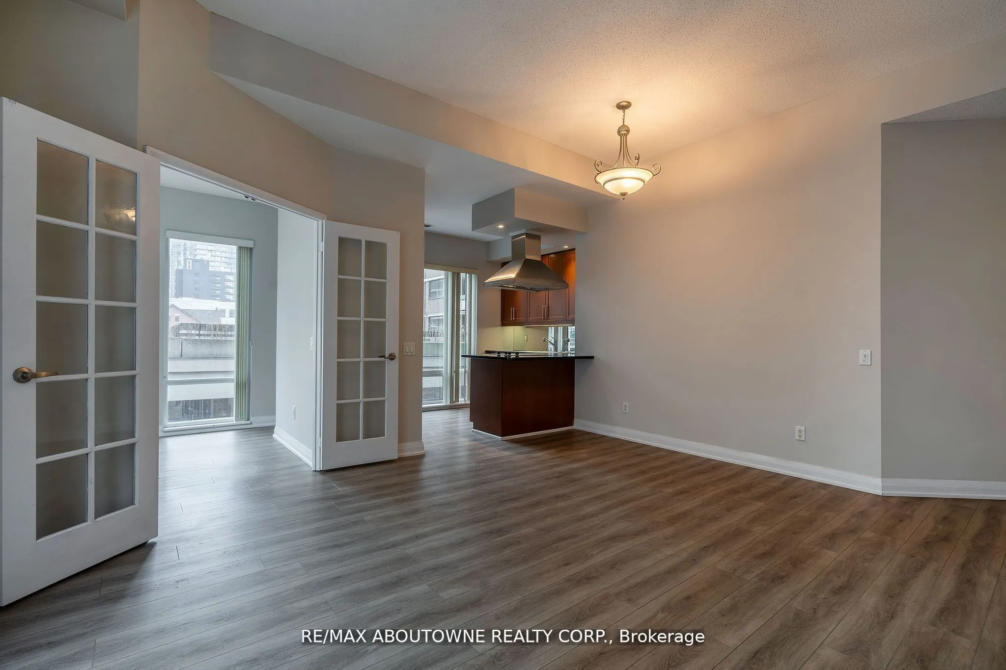 1121 Bay Street, #203
