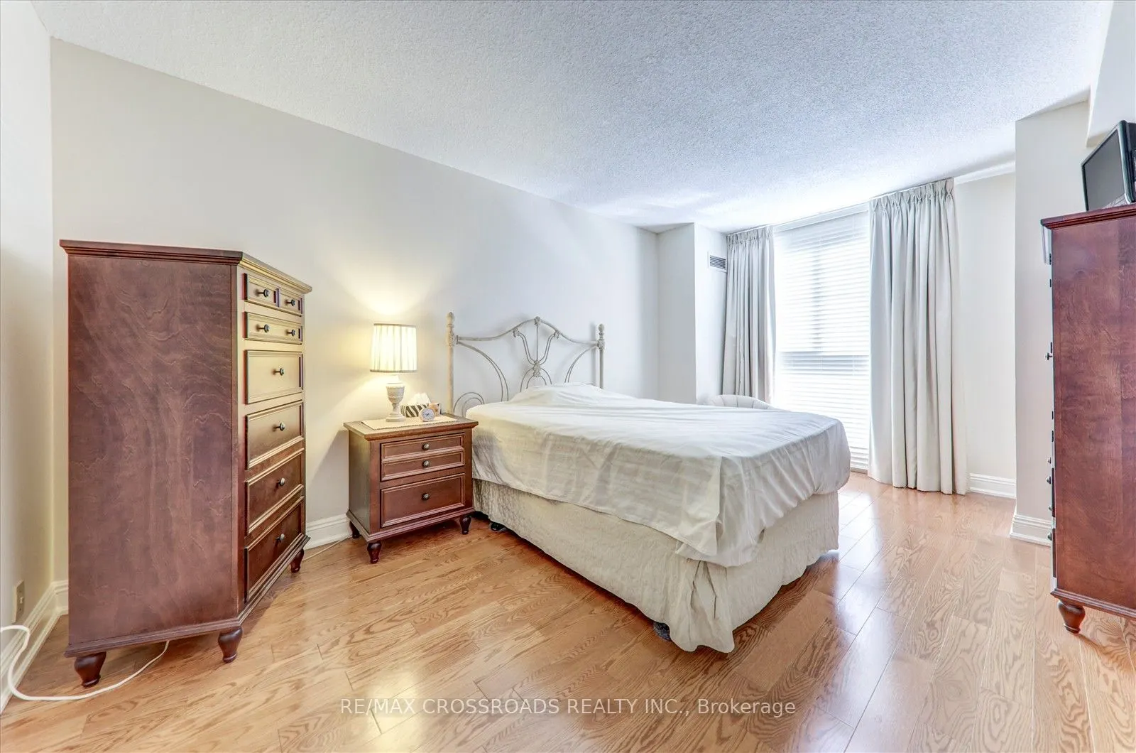 1 Concorde Place, #405