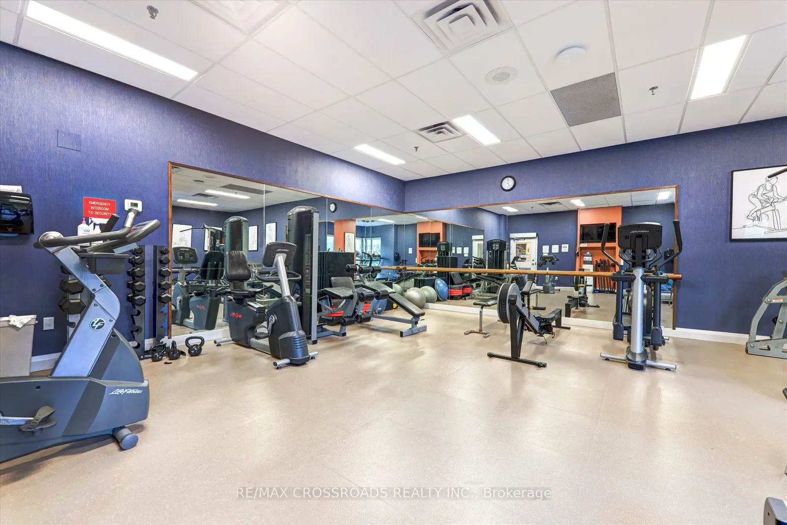1 Concorde Place, #405