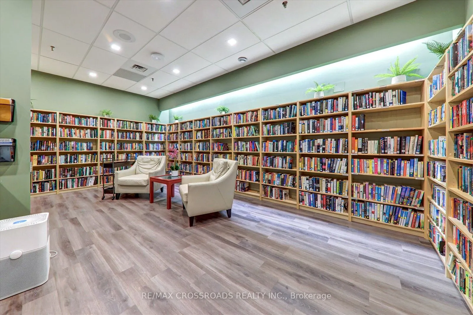 1 Concorde Place, #405