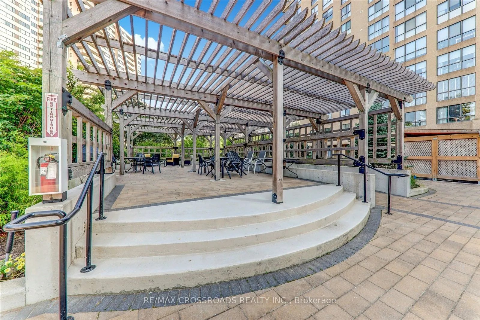 1 Concorde Place, #405