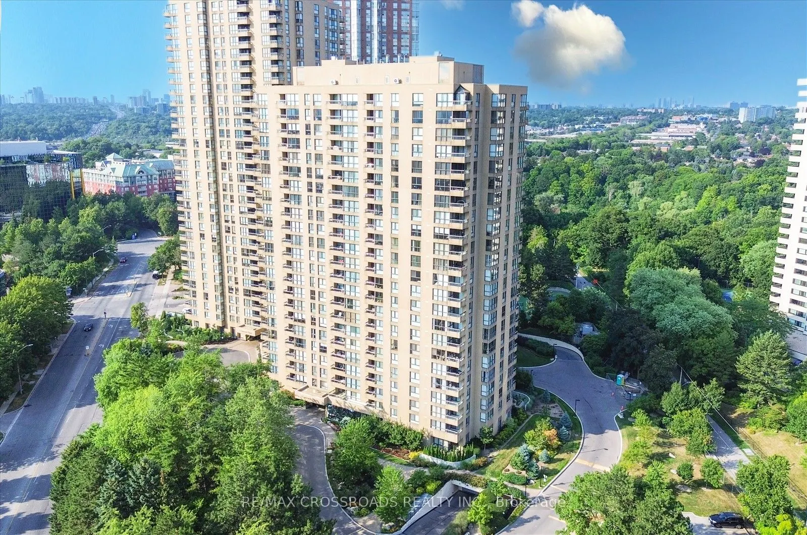 1 Concorde Place, #405