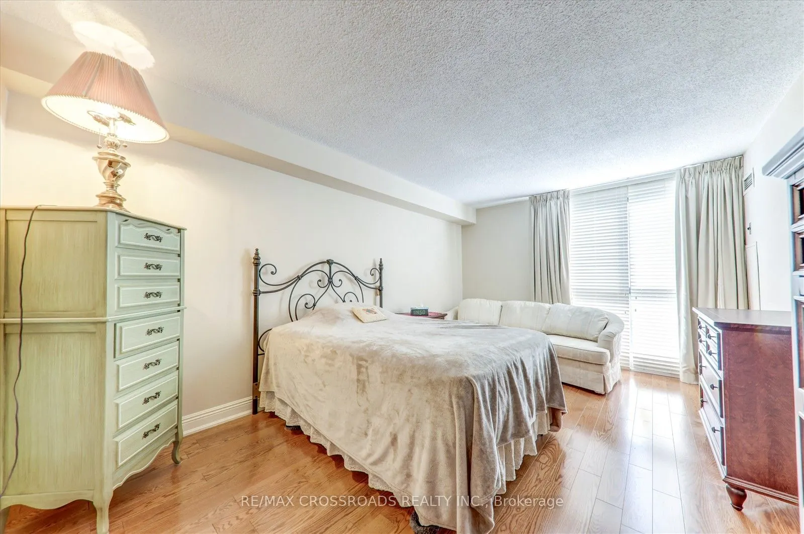 1 Concorde Place, #405