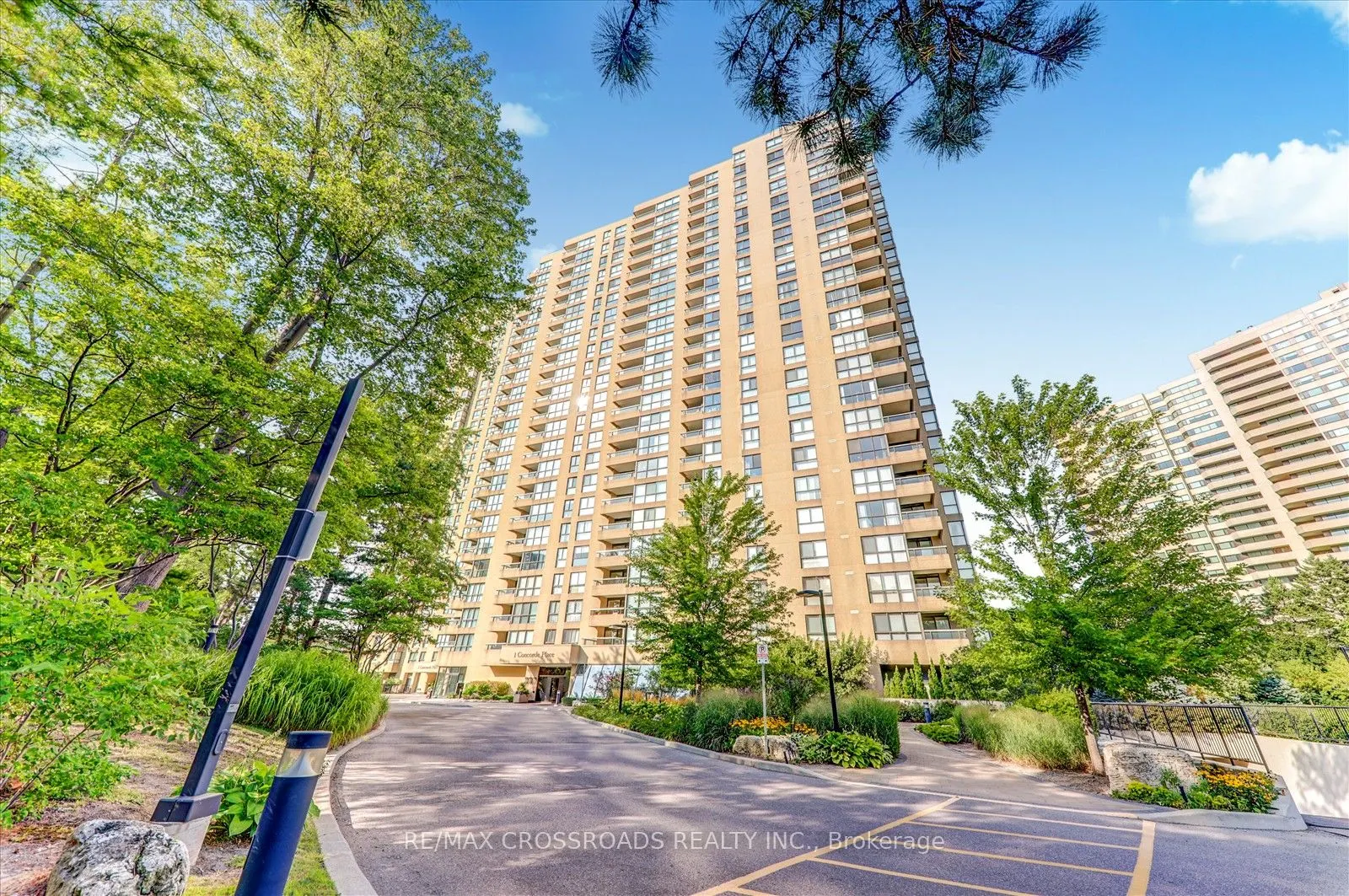 1 Concorde Place, #405