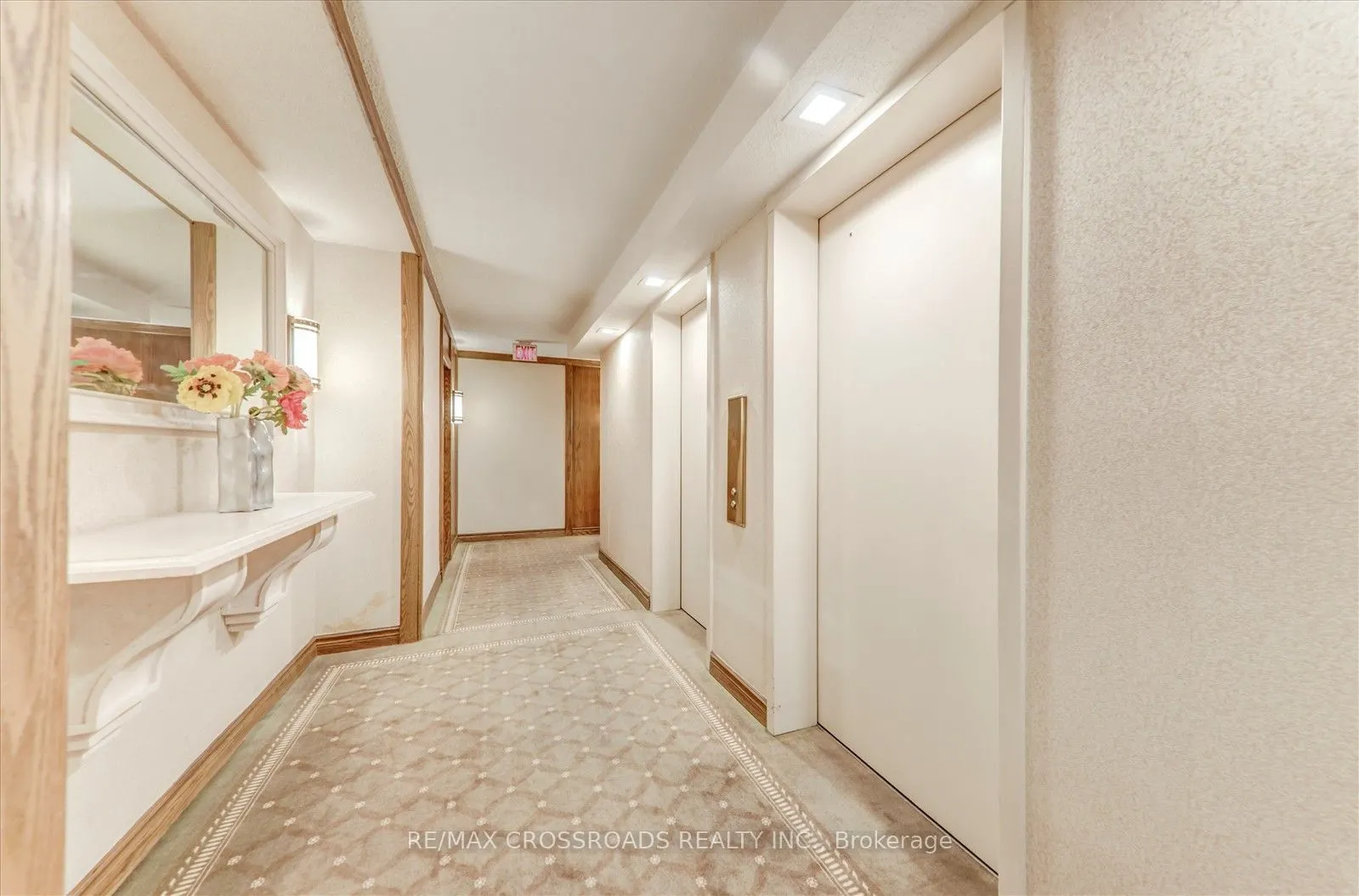 1 Concorde Place, #405