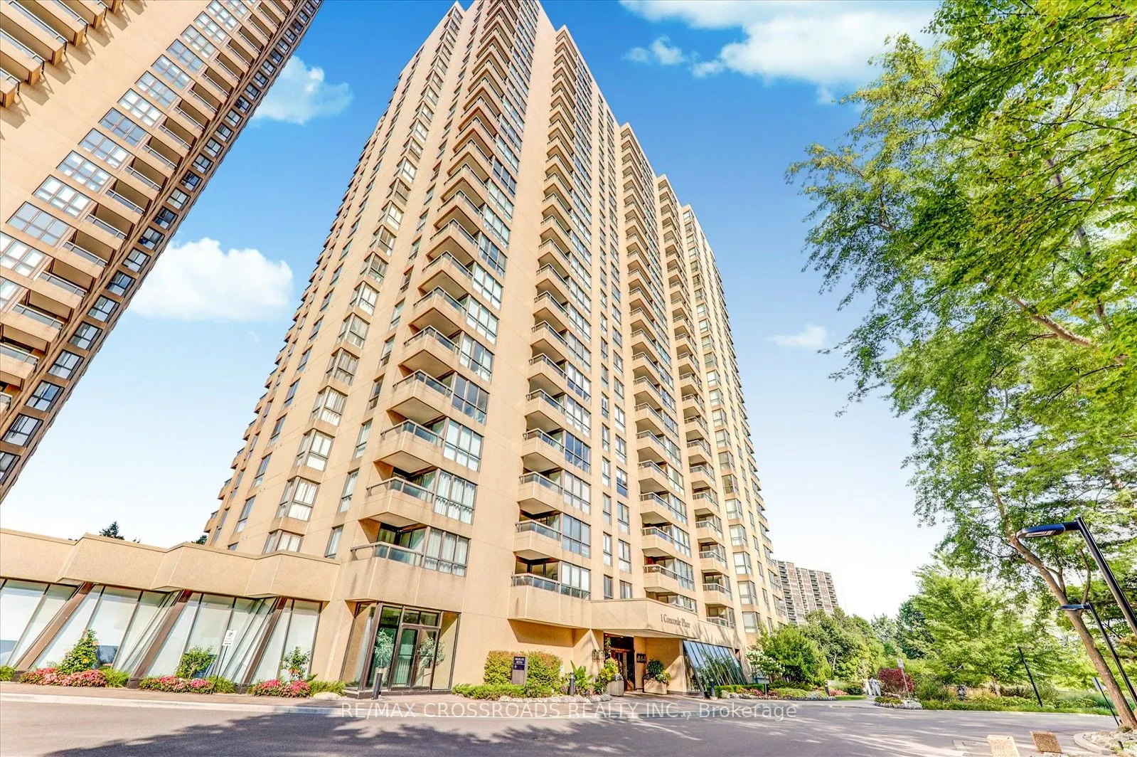 1 Concorde Place, #405