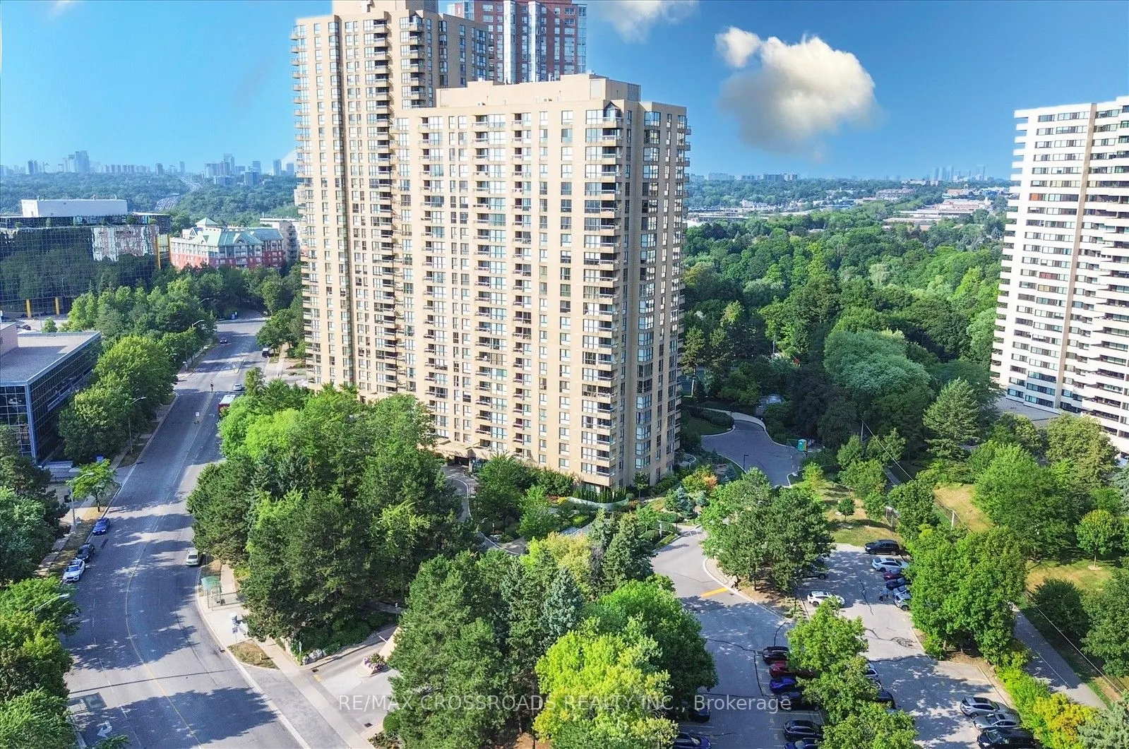 1 Concorde Place, #405