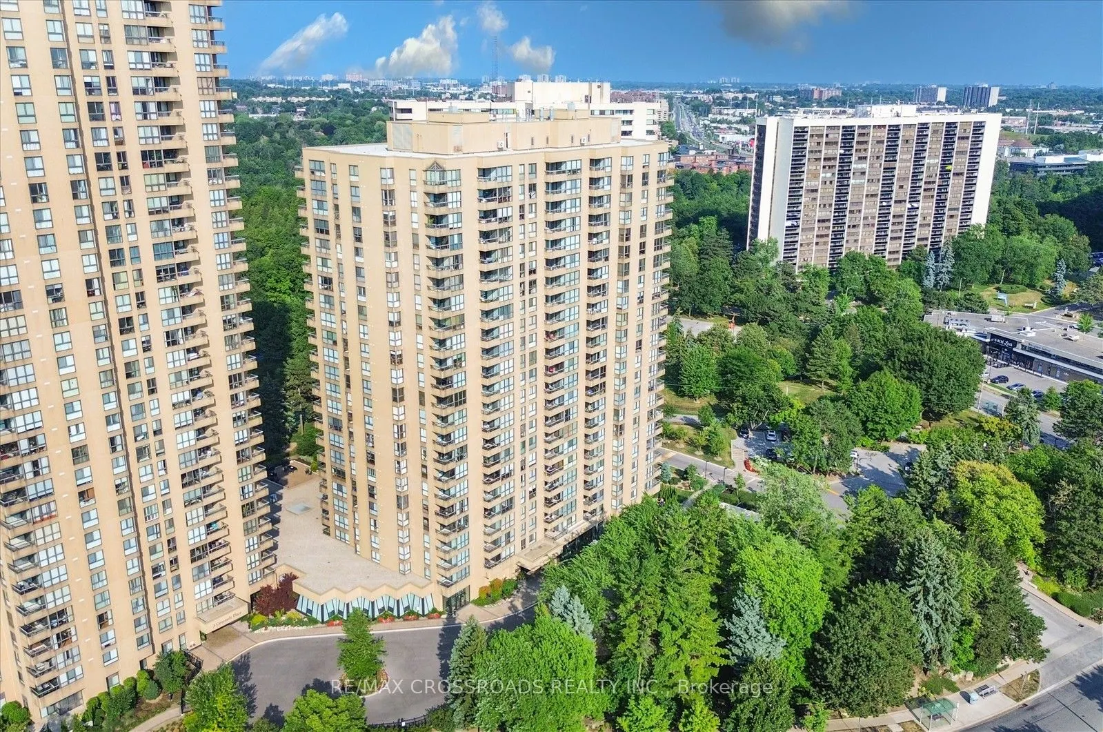 1 Concorde Place, #405