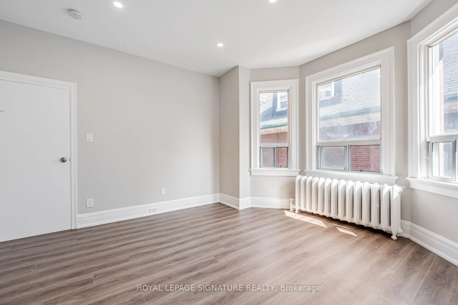382 Palmerston Boulevard, #2A