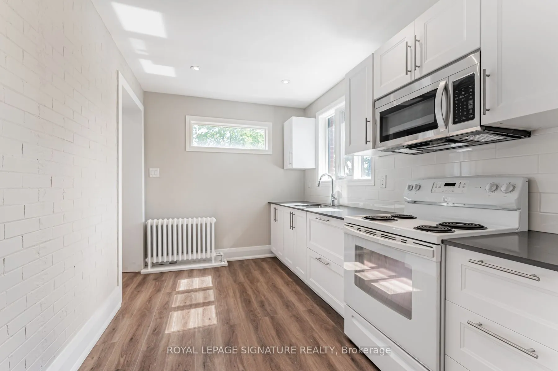 382 Palmerston Boulevard, #2A