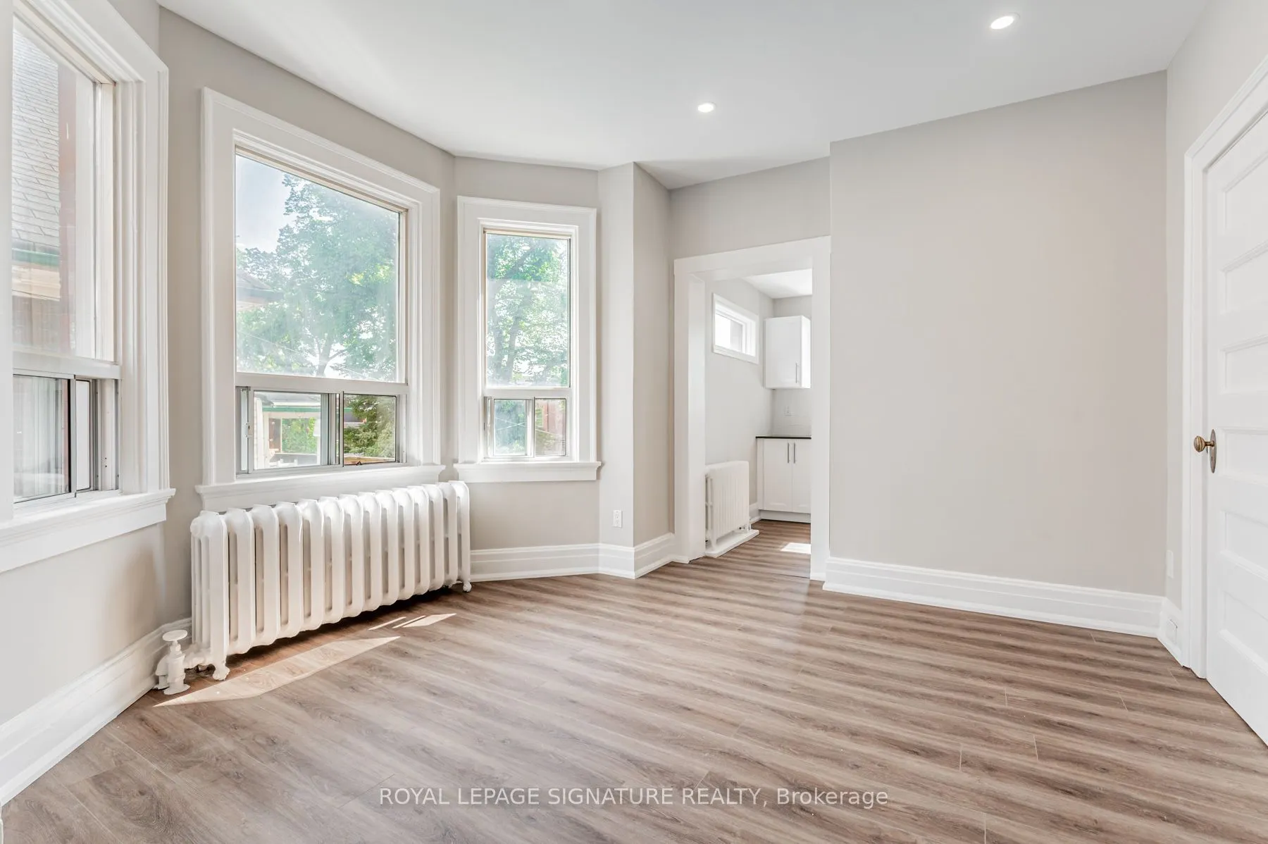 382 Palmerston Boulevard, #2A
