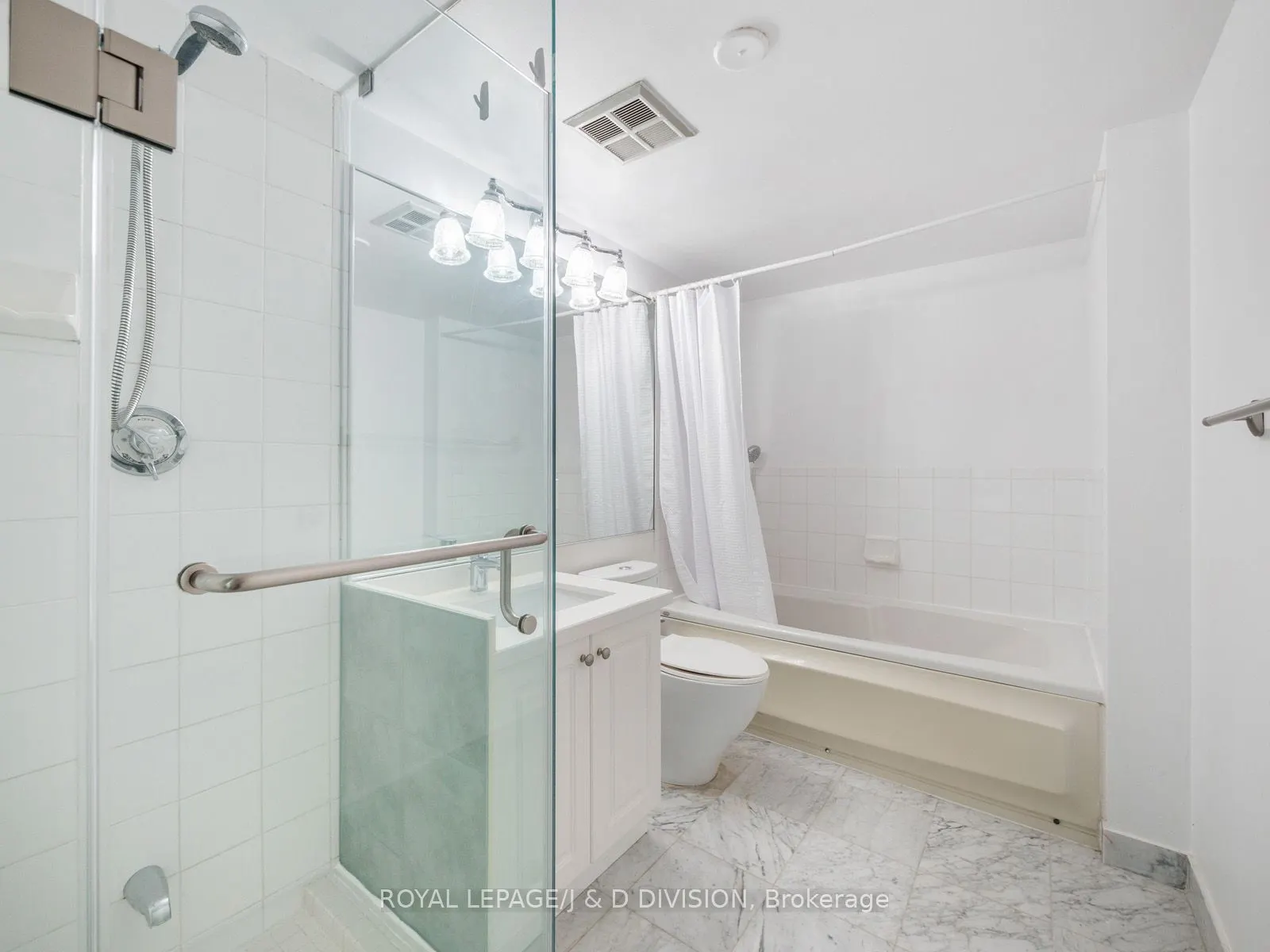 10 Queens Quay W, #706