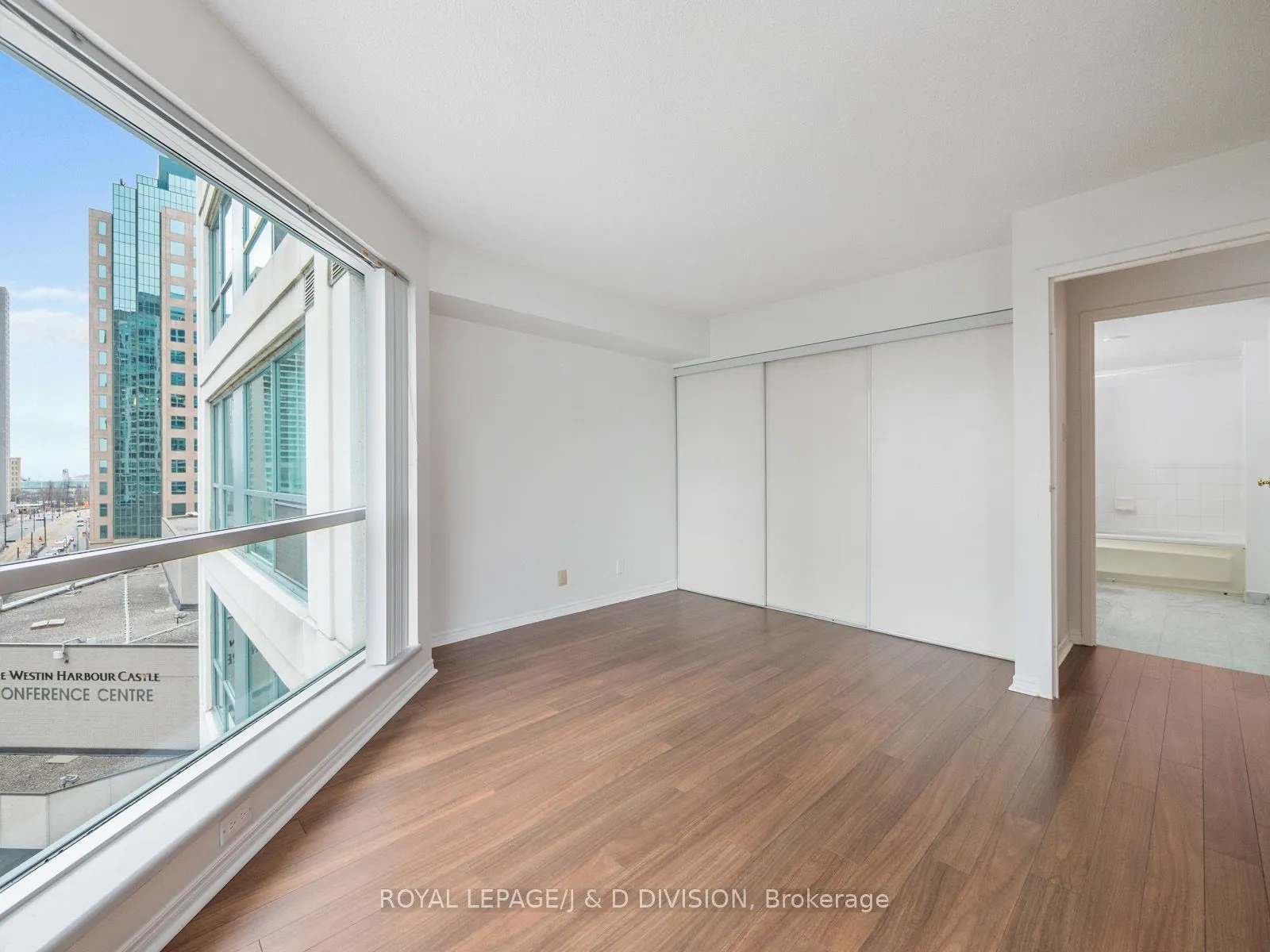 10 Queens Quay W, #706
