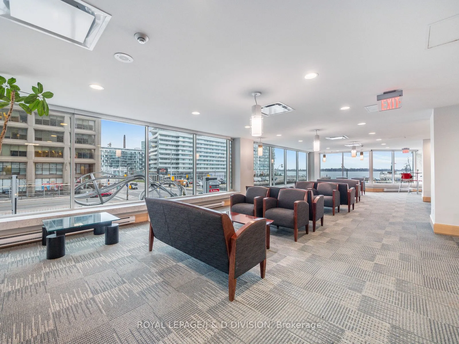 10 Queens Quay W, #706