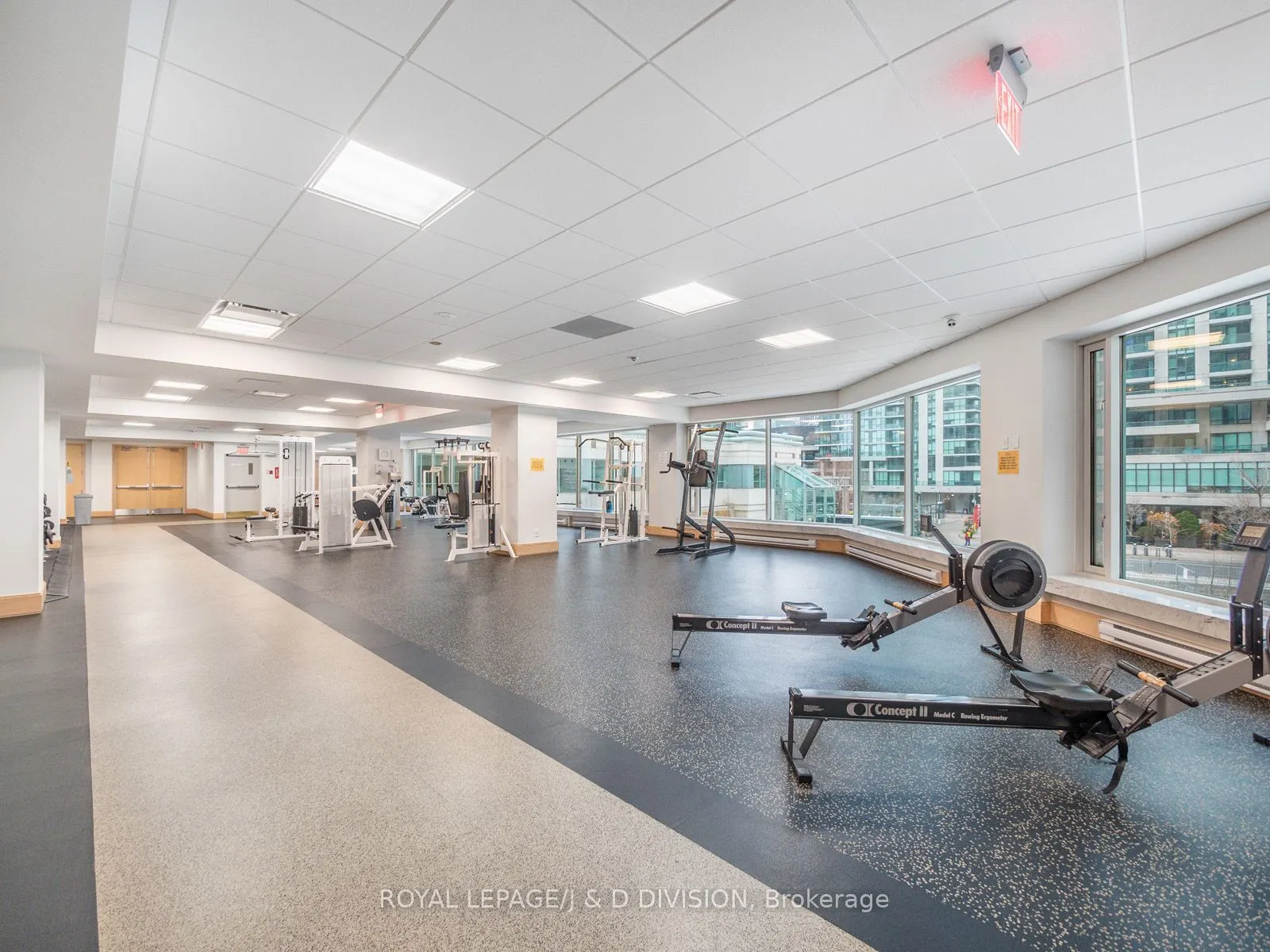 10 Queens Quay W, #706