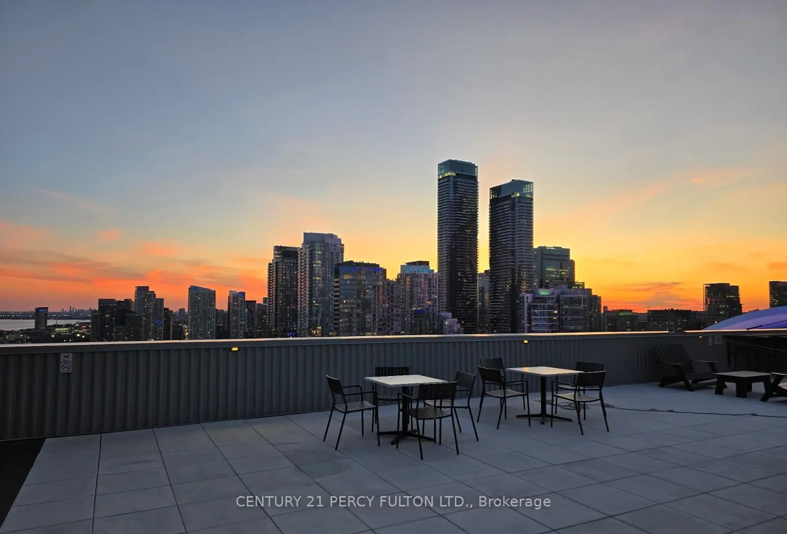 270 Queens Quay W, #1407