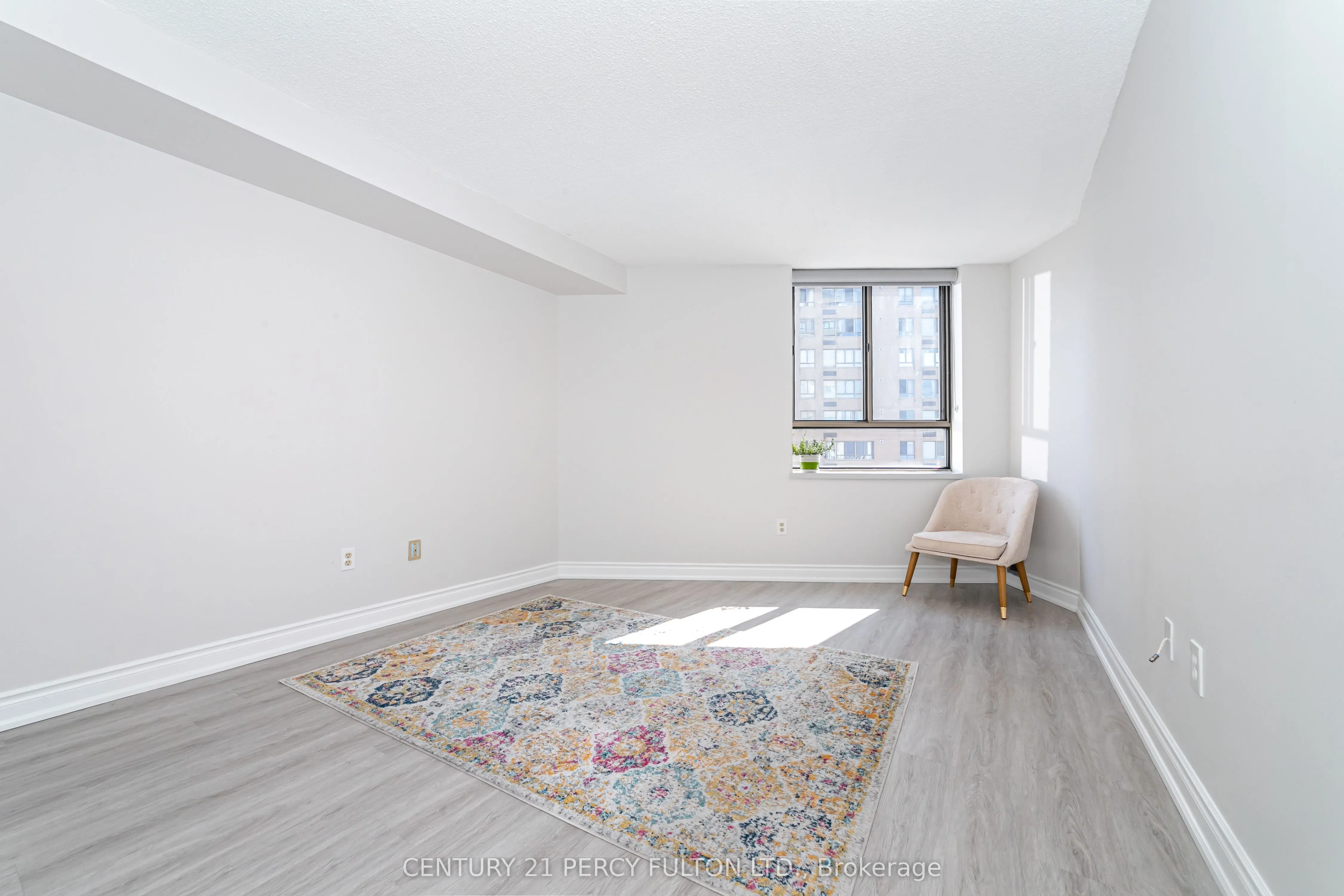 270 Queens Quay W, #1407