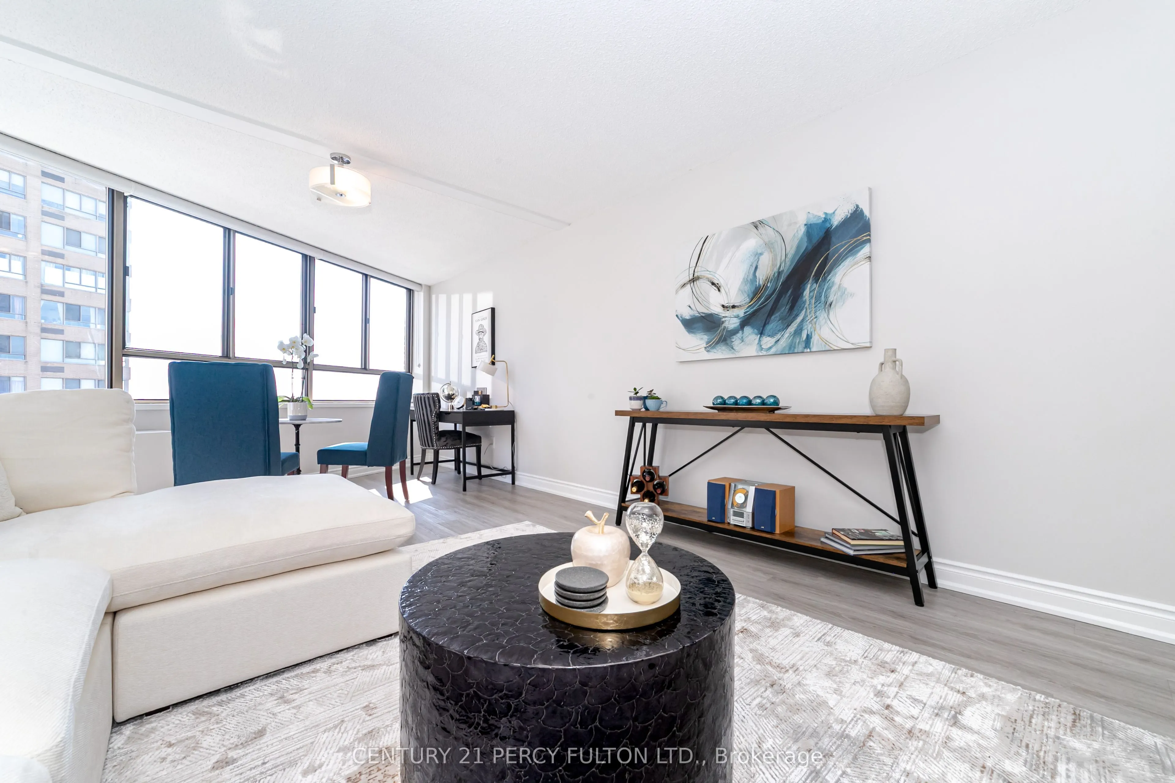 270 Queens Quay W, #1407