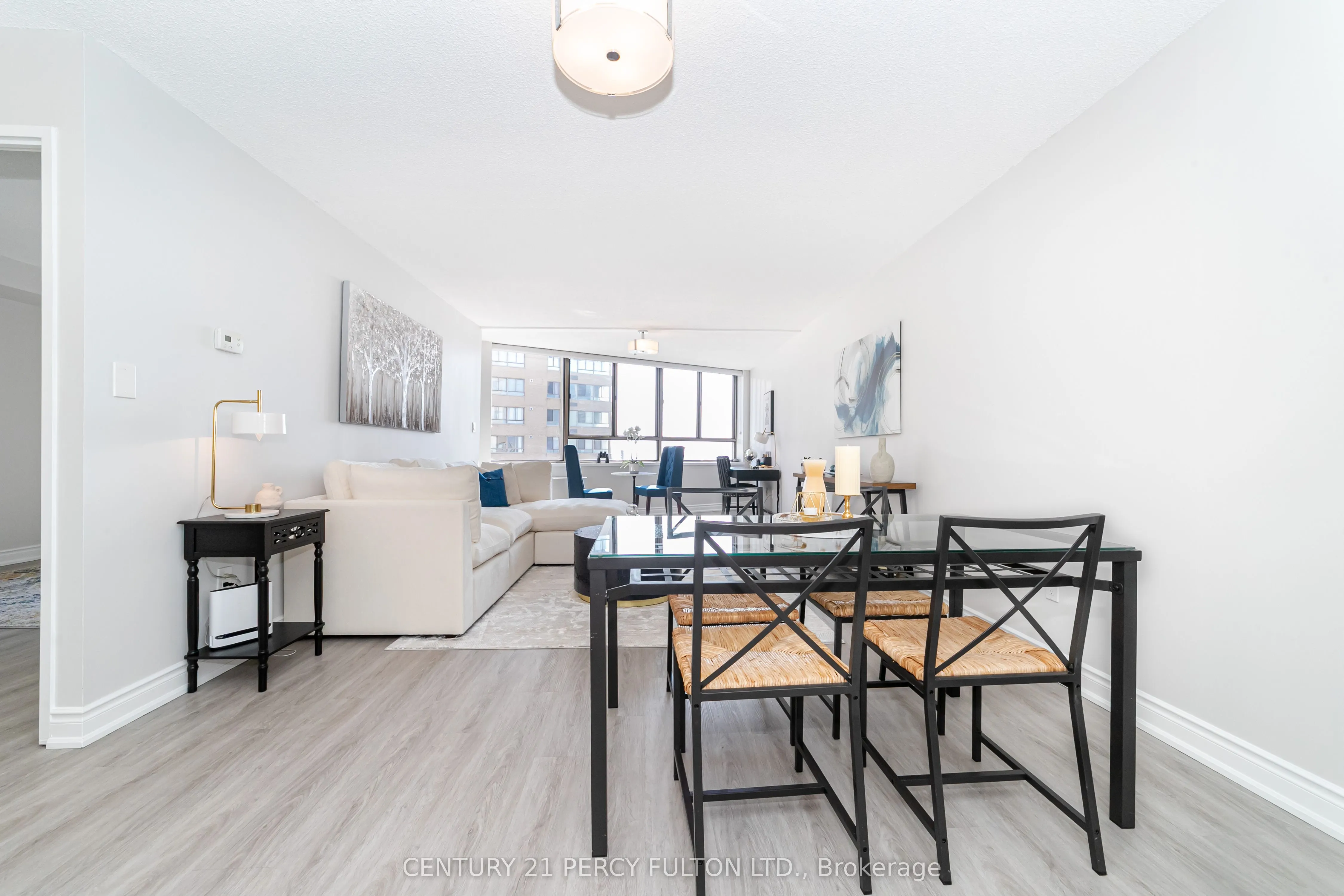 270 Queens Quay W, #1407