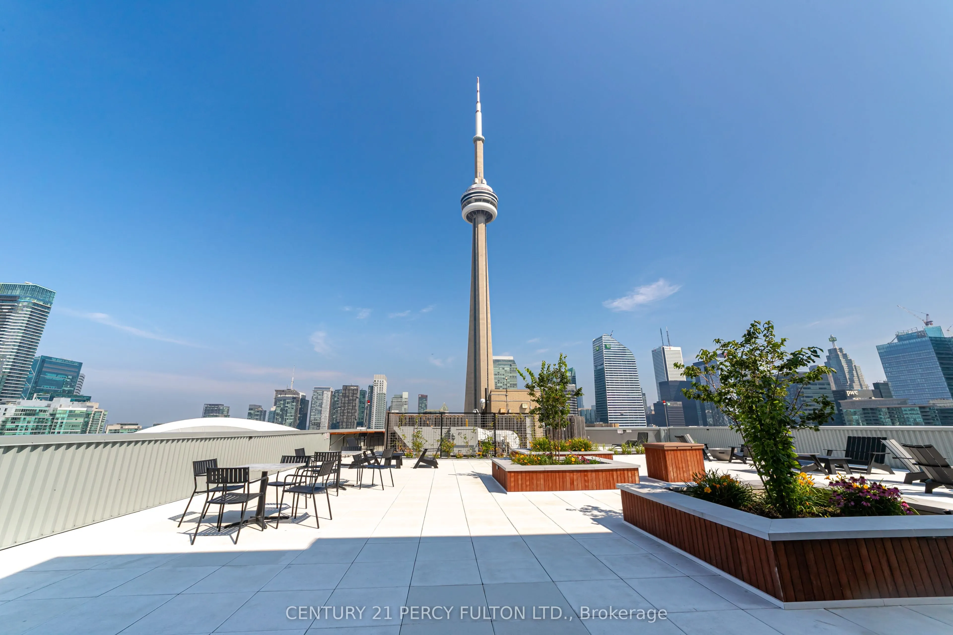 270 Queens Quay W, #1407