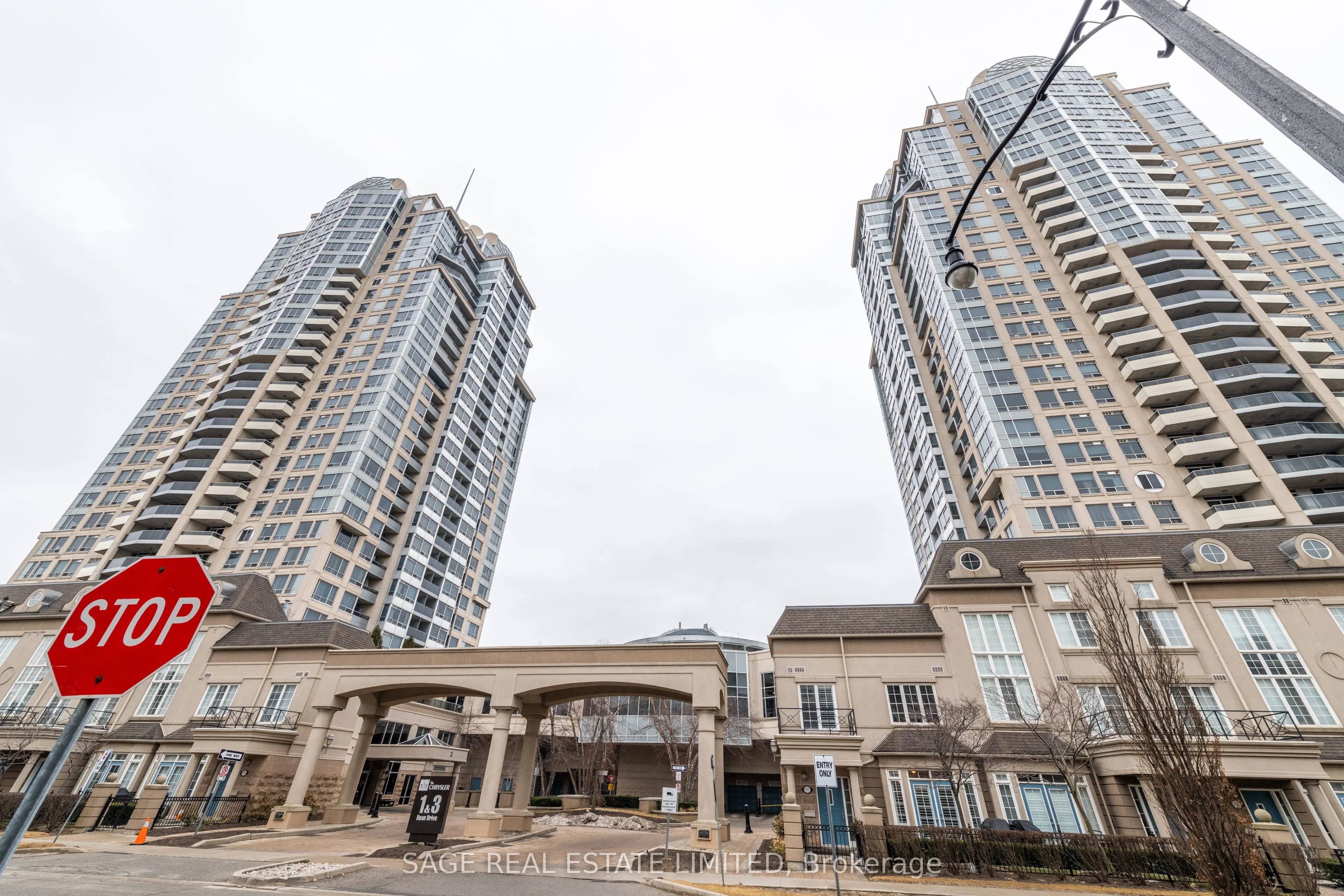 3 Rean Drive, #2512