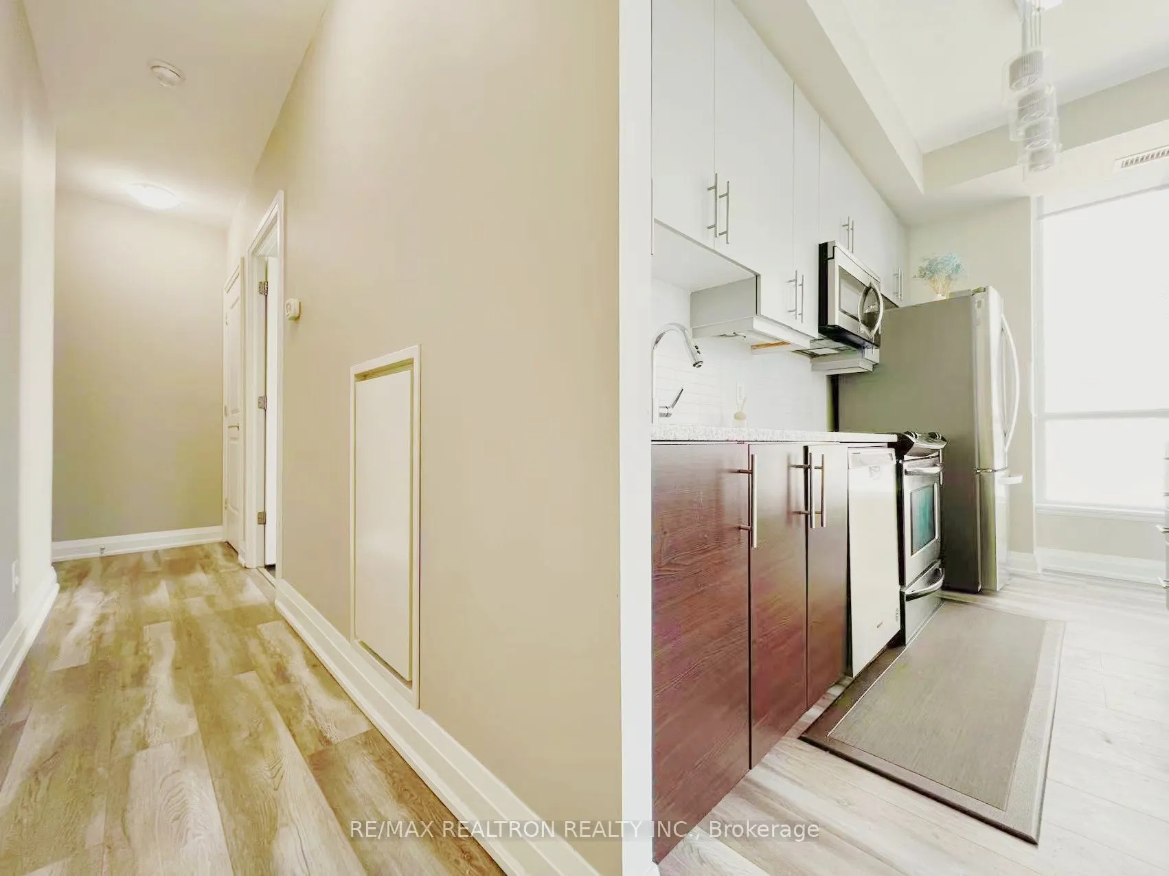 83 Redpath Avenue, #204