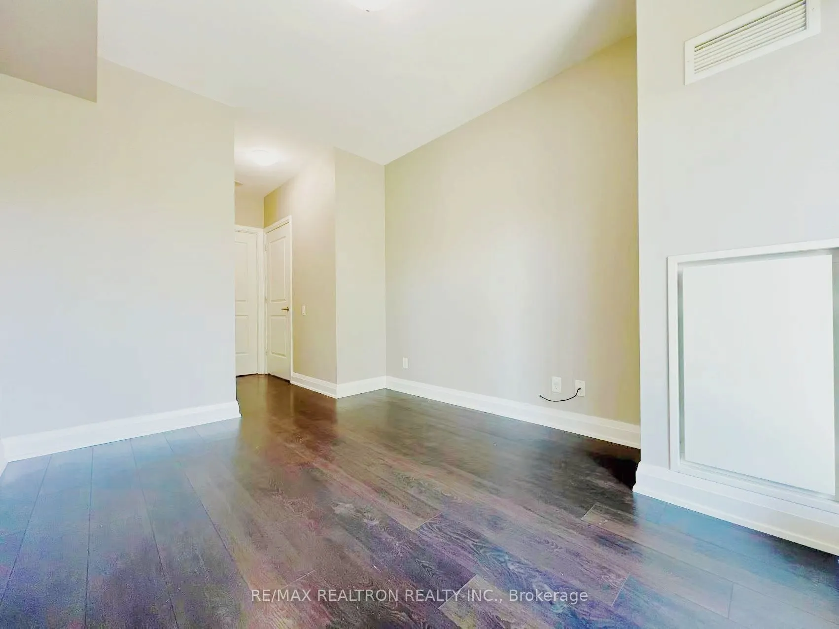 83 Redpath Avenue, #204
