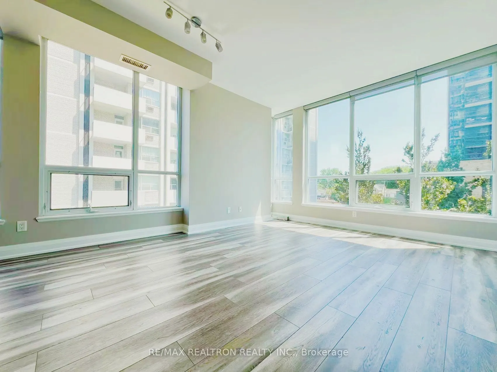 83 Redpath Avenue, #204