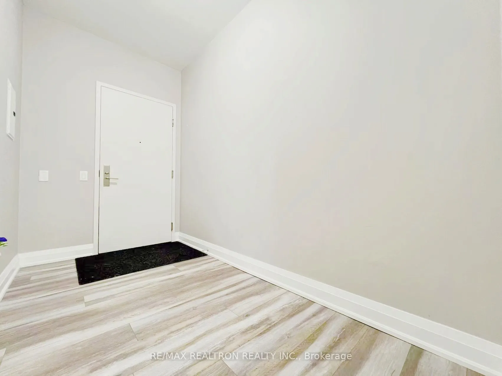 83 Redpath Avenue, #204