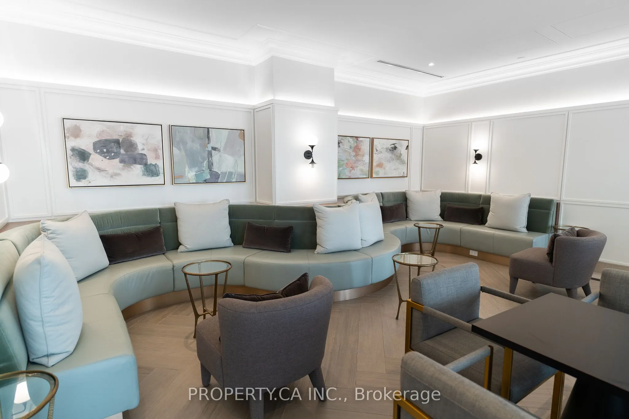 30 Inn on the Park Drive, #3104