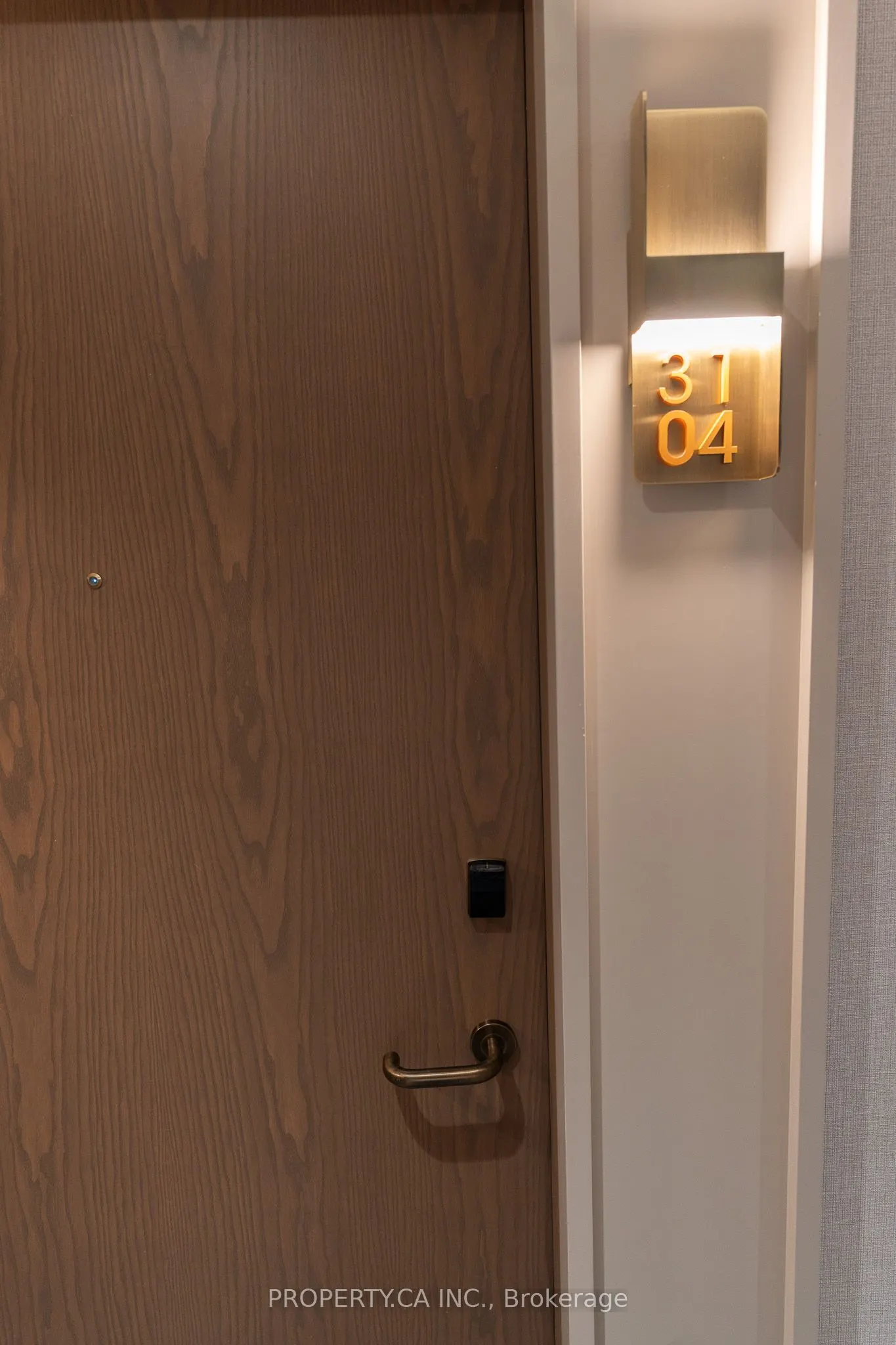 30 Inn on the Park Drive, #3104