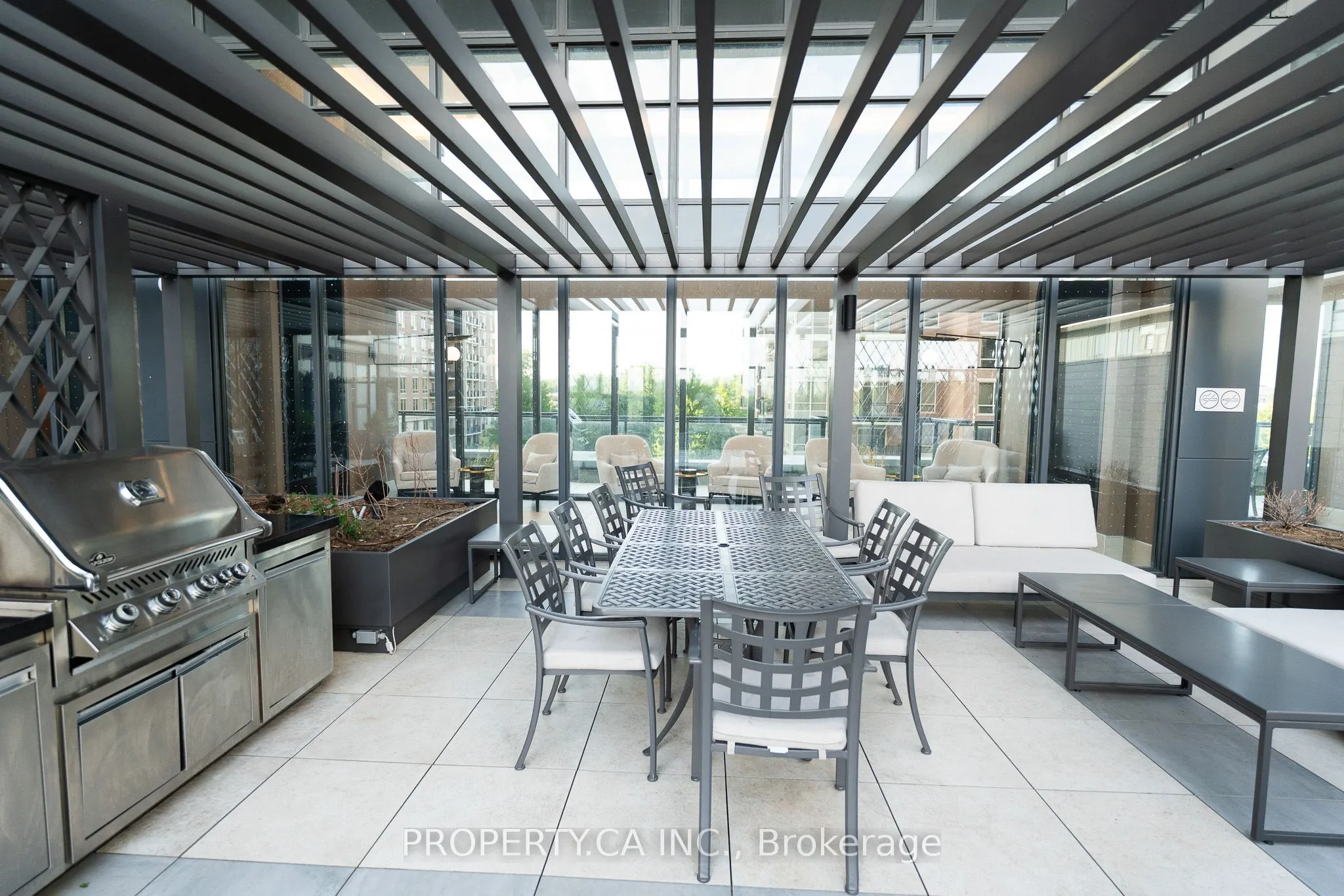 30 Inn on the Park Drive, #3104