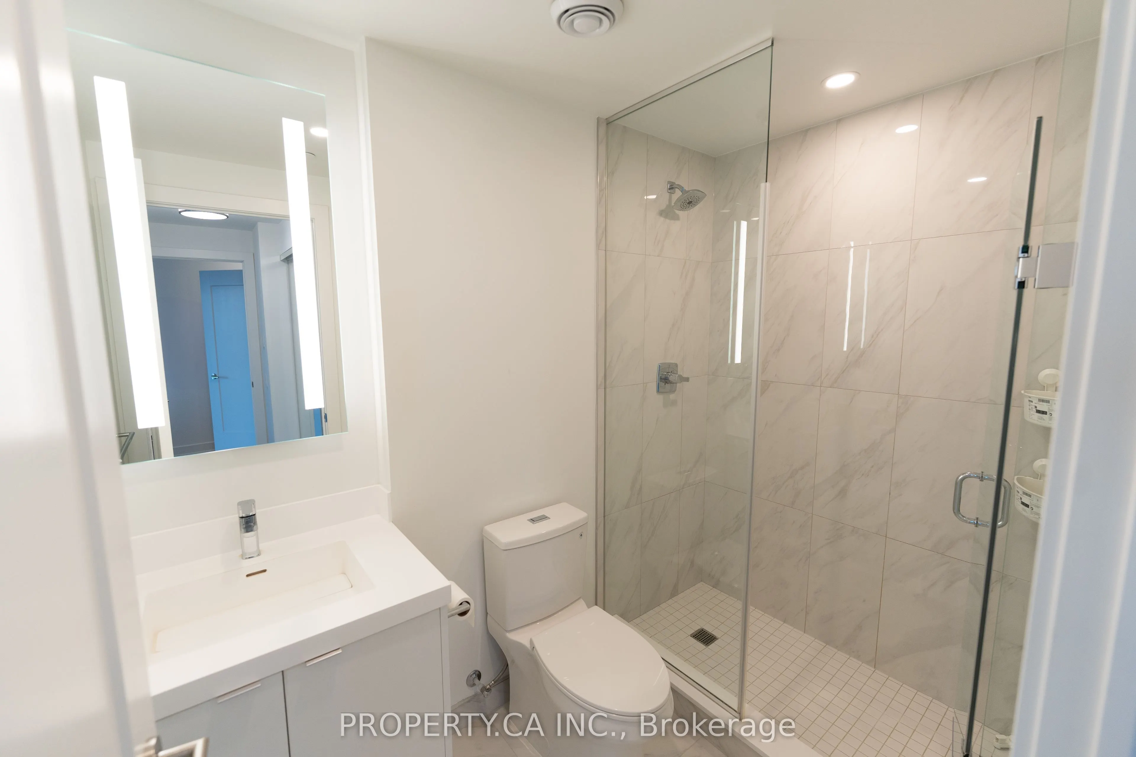 30 Inn on the Park Drive, #3104