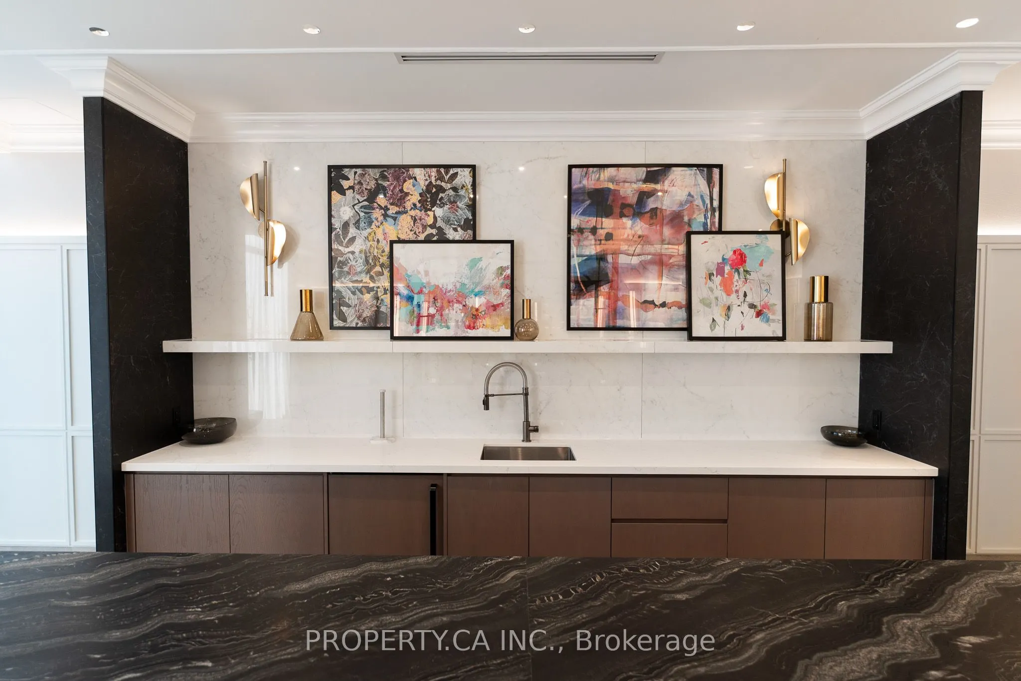 30 Inn on the Park Drive, #3104