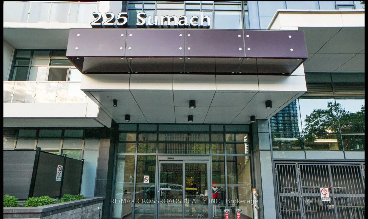 225 Sumach Street, #808