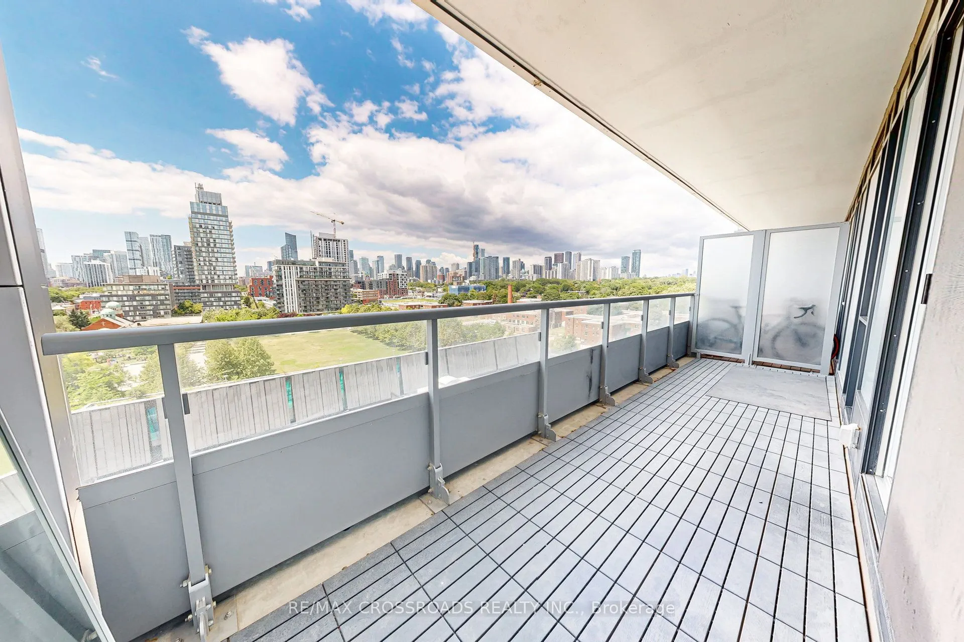 225 Sumach Street, #808