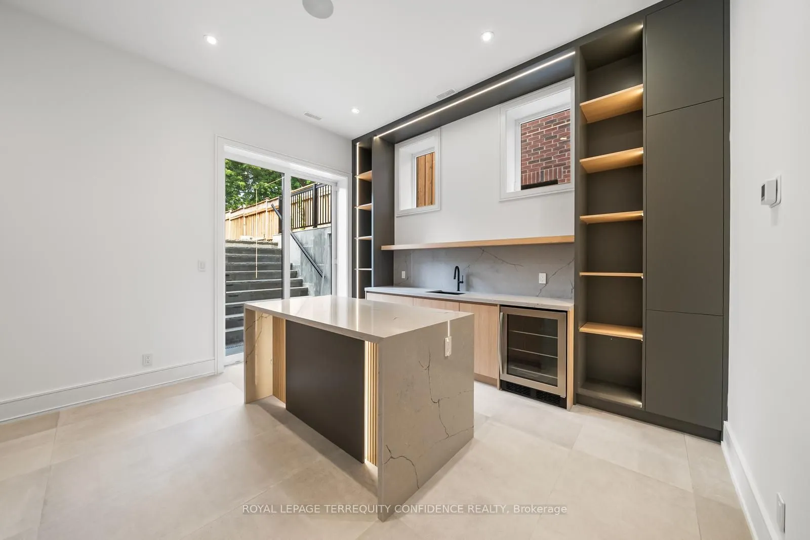 338A Horsham Avenue
