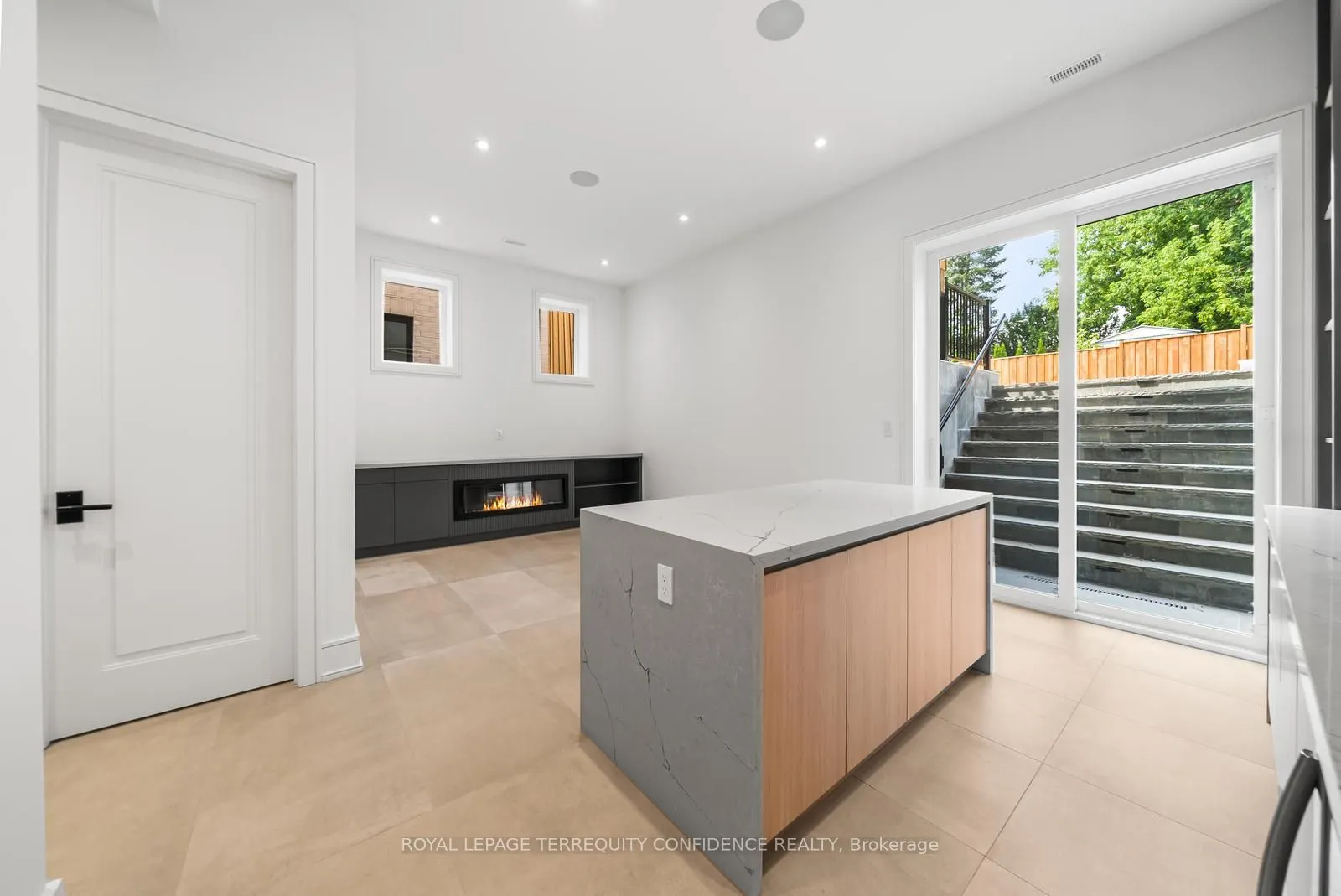 338A Horsham Avenue