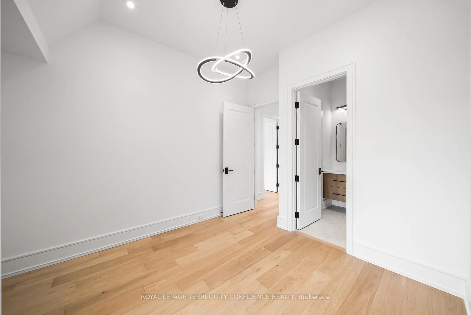 338A Horsham Avenue
