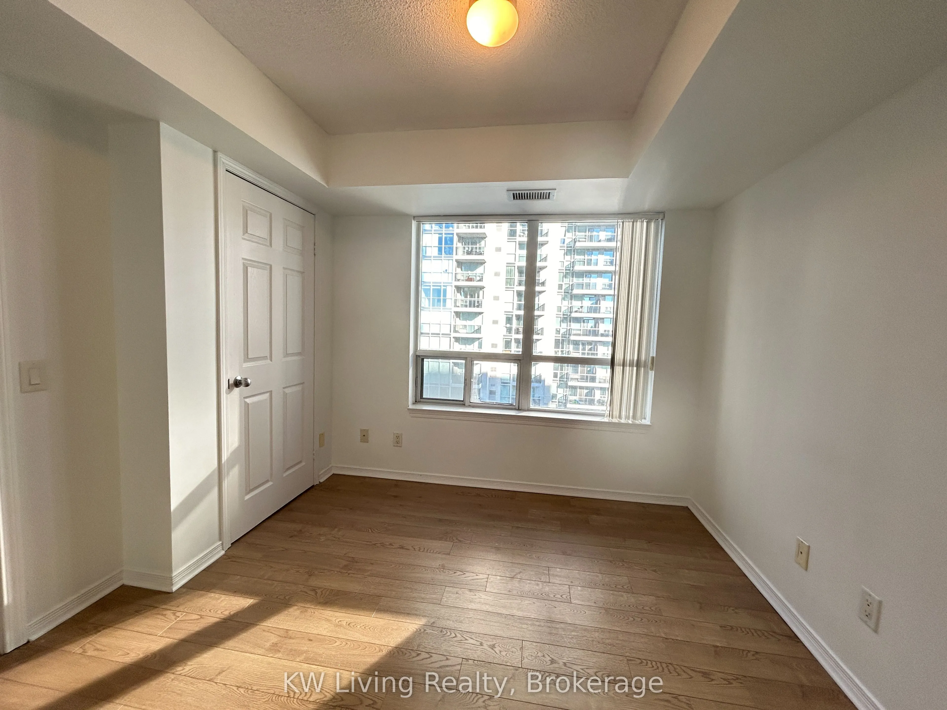 155 Beecroft Road, #2012