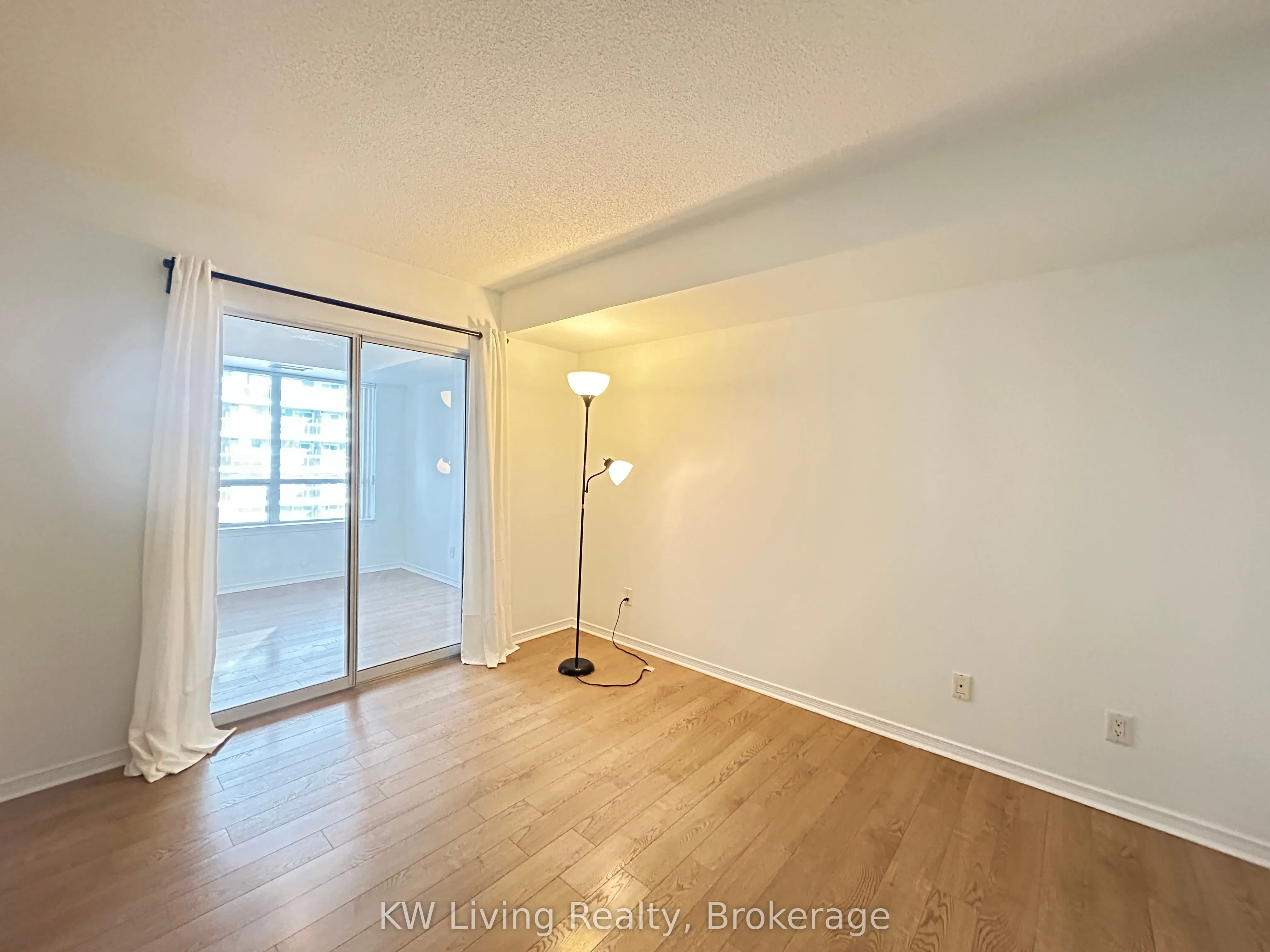 155 Beecroft Road, #2012