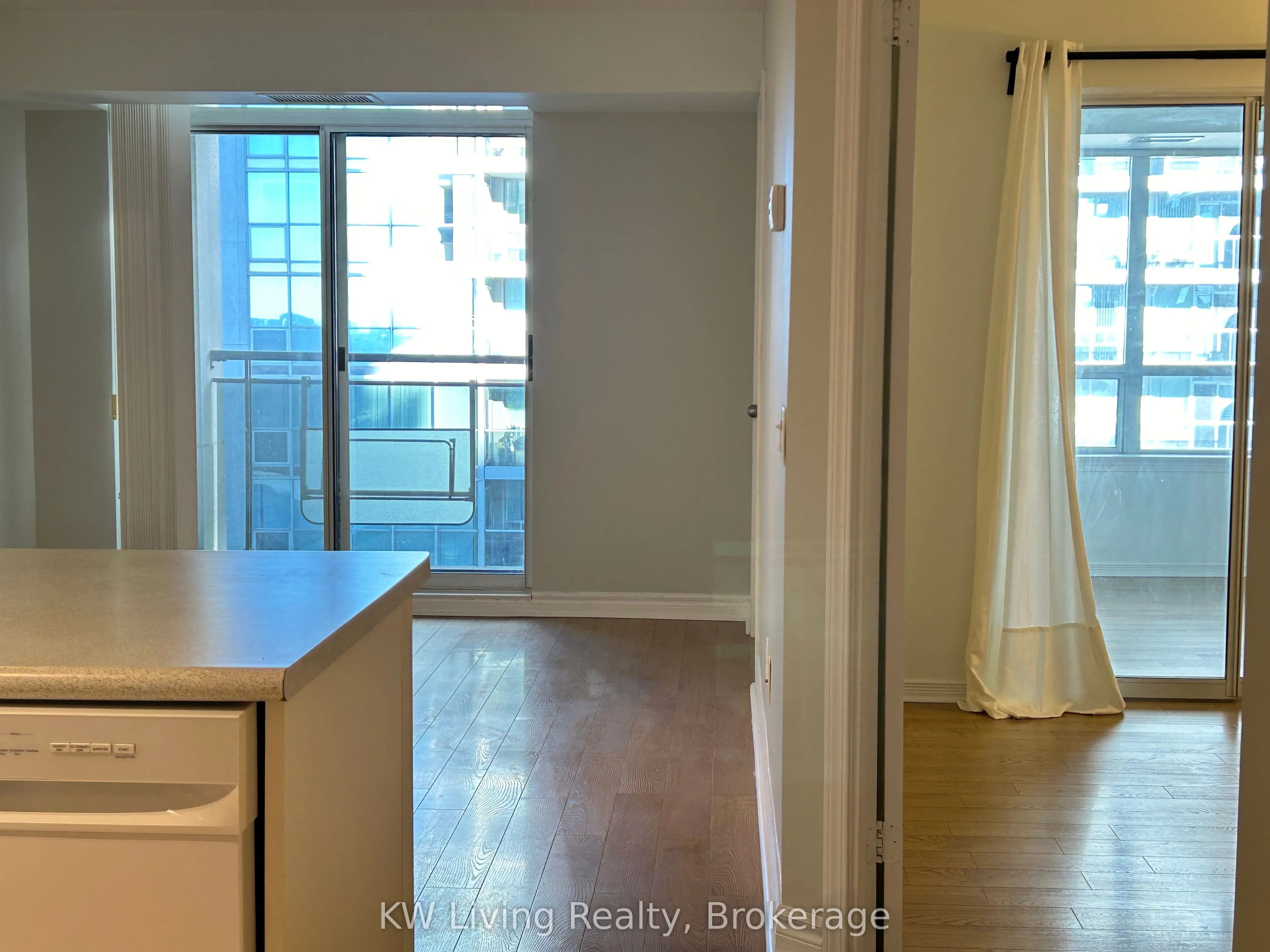 155 Beecroft Road, #2012