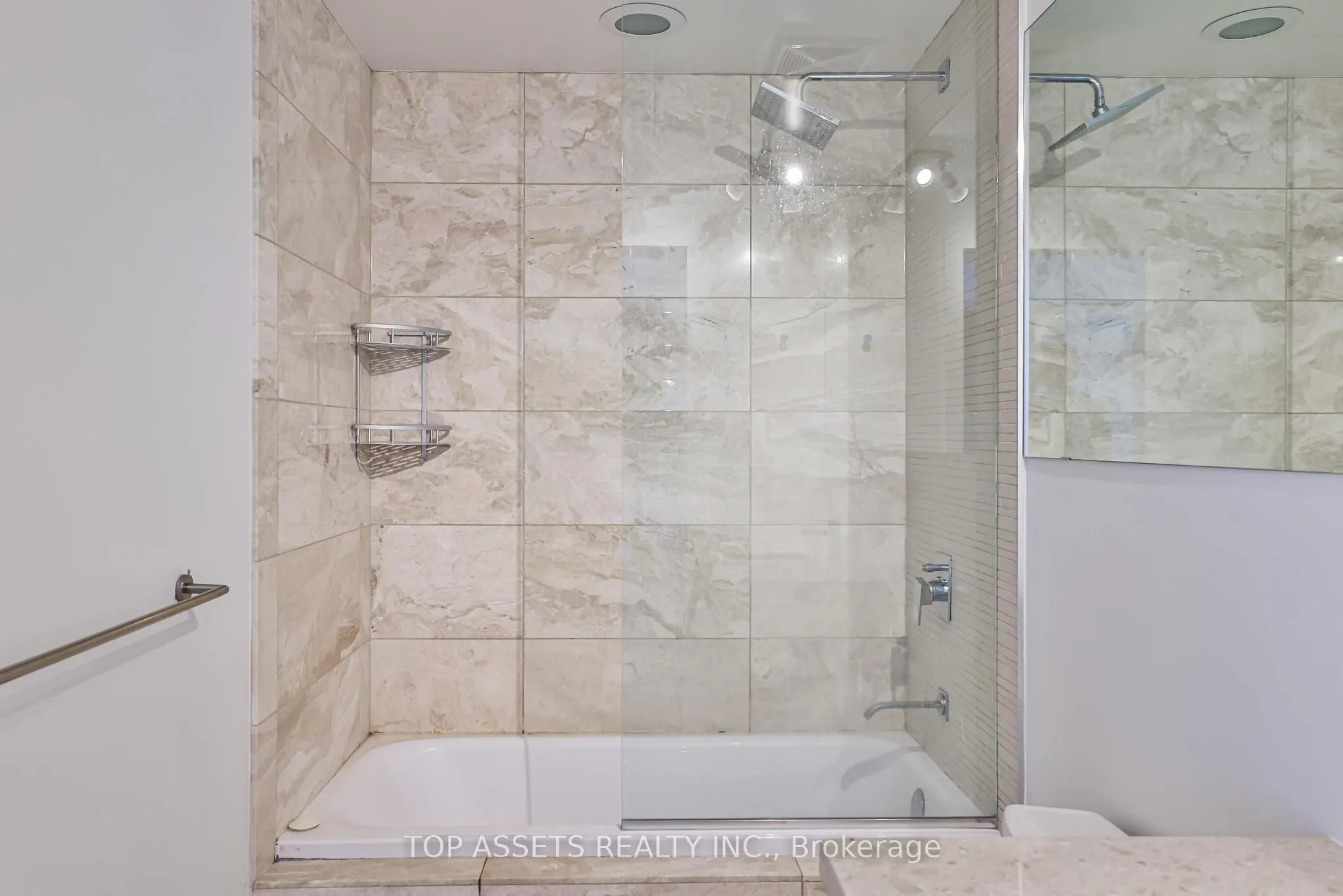 32 Davenport Road, #1301