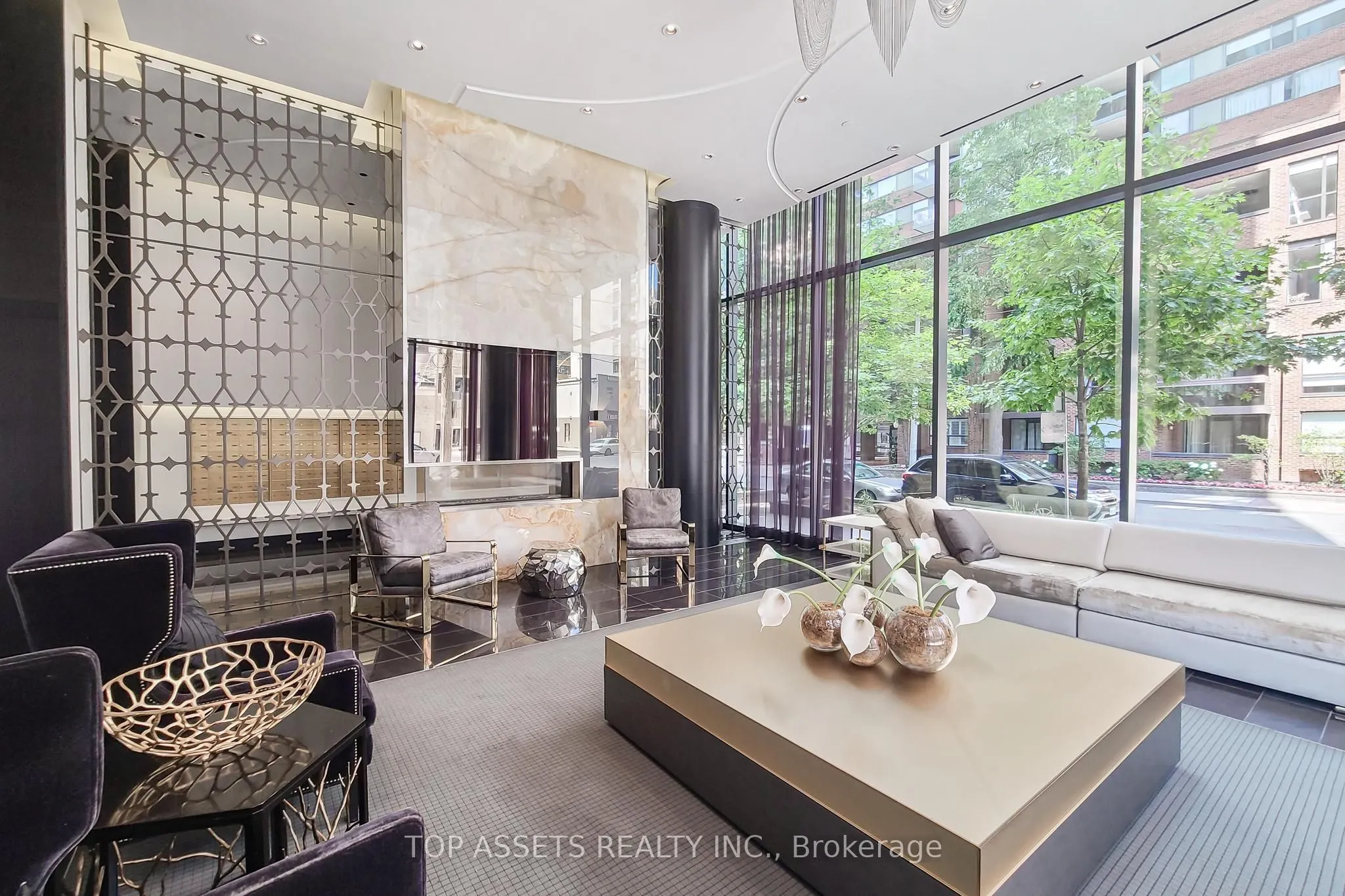 32 Davenport Road, #1301